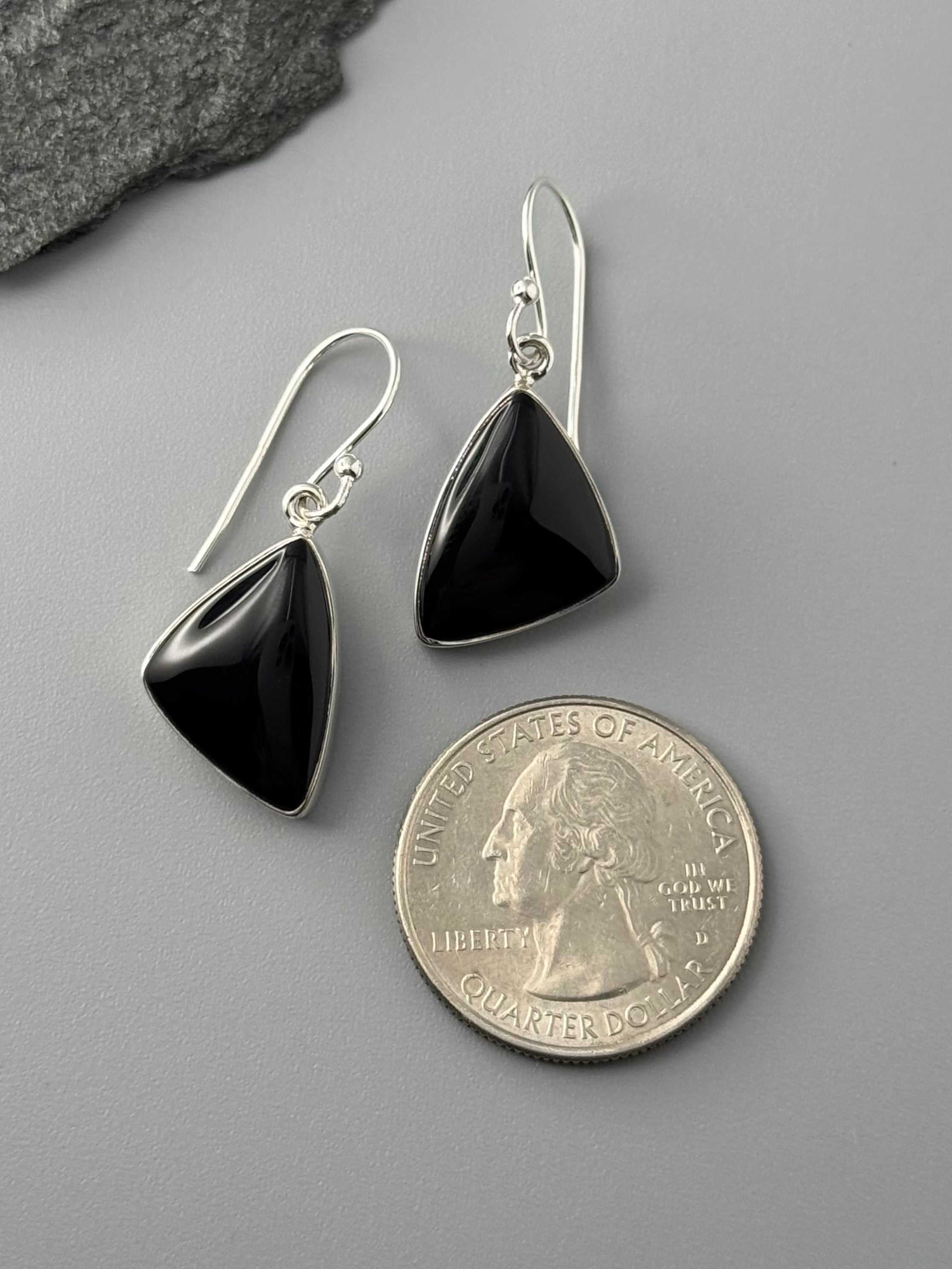 •BLACK ONYX - SOFT TRIANGLE• silver dangle earrings