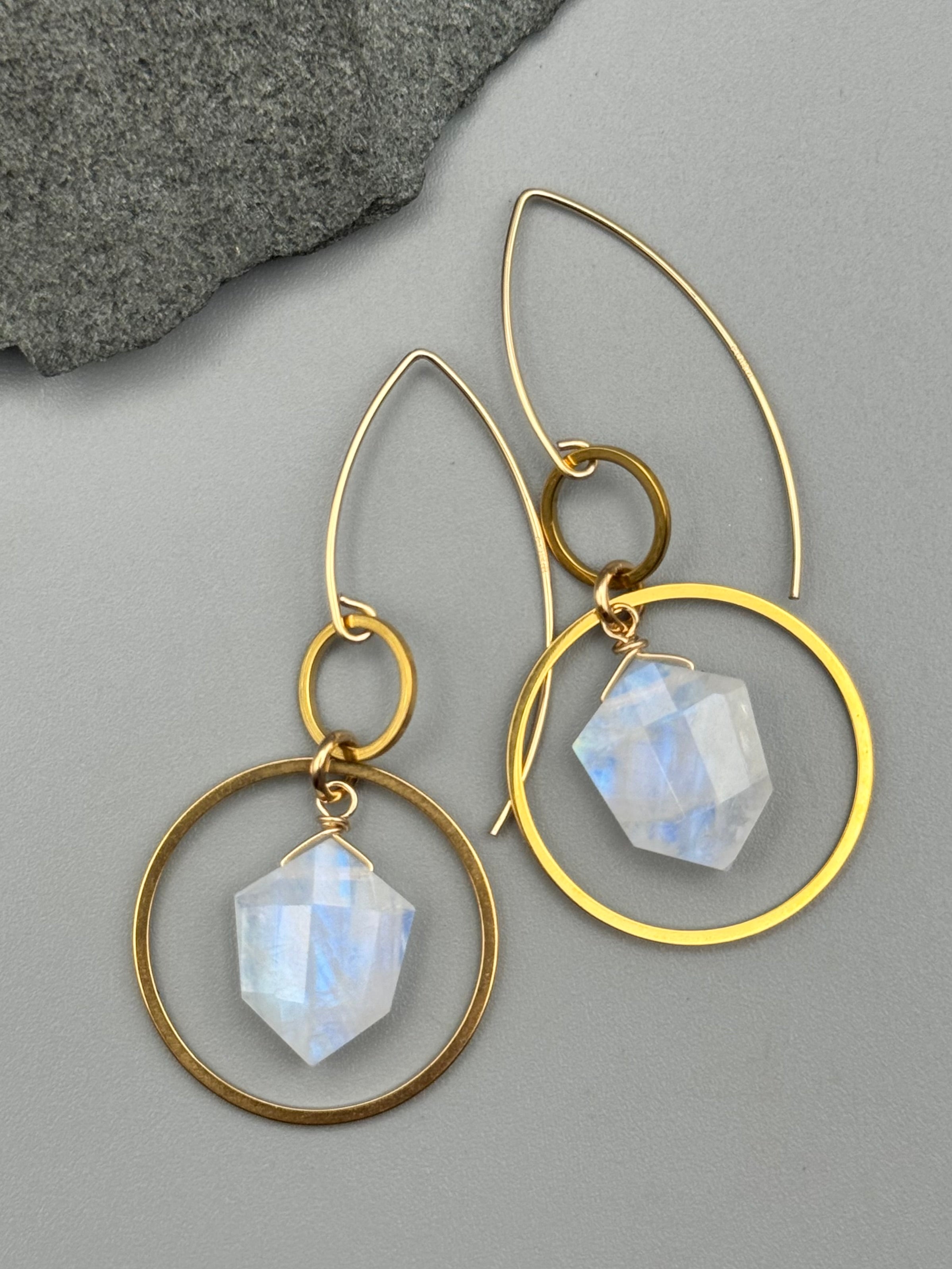 •EQUA-LUNA• rainbow moonstone shield + gold earrings