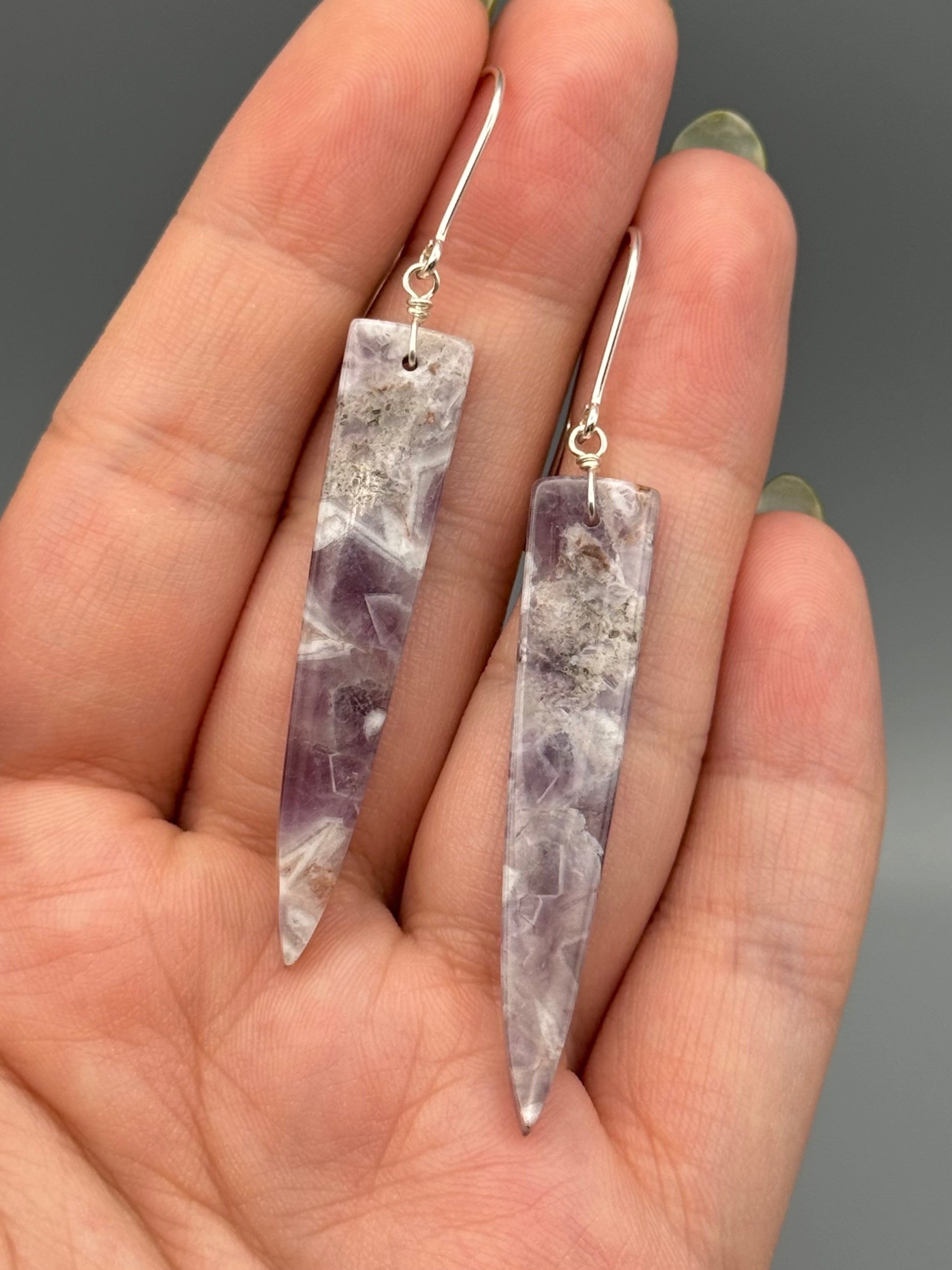 •STRAY• chevron amethyst fang + silver earrings
