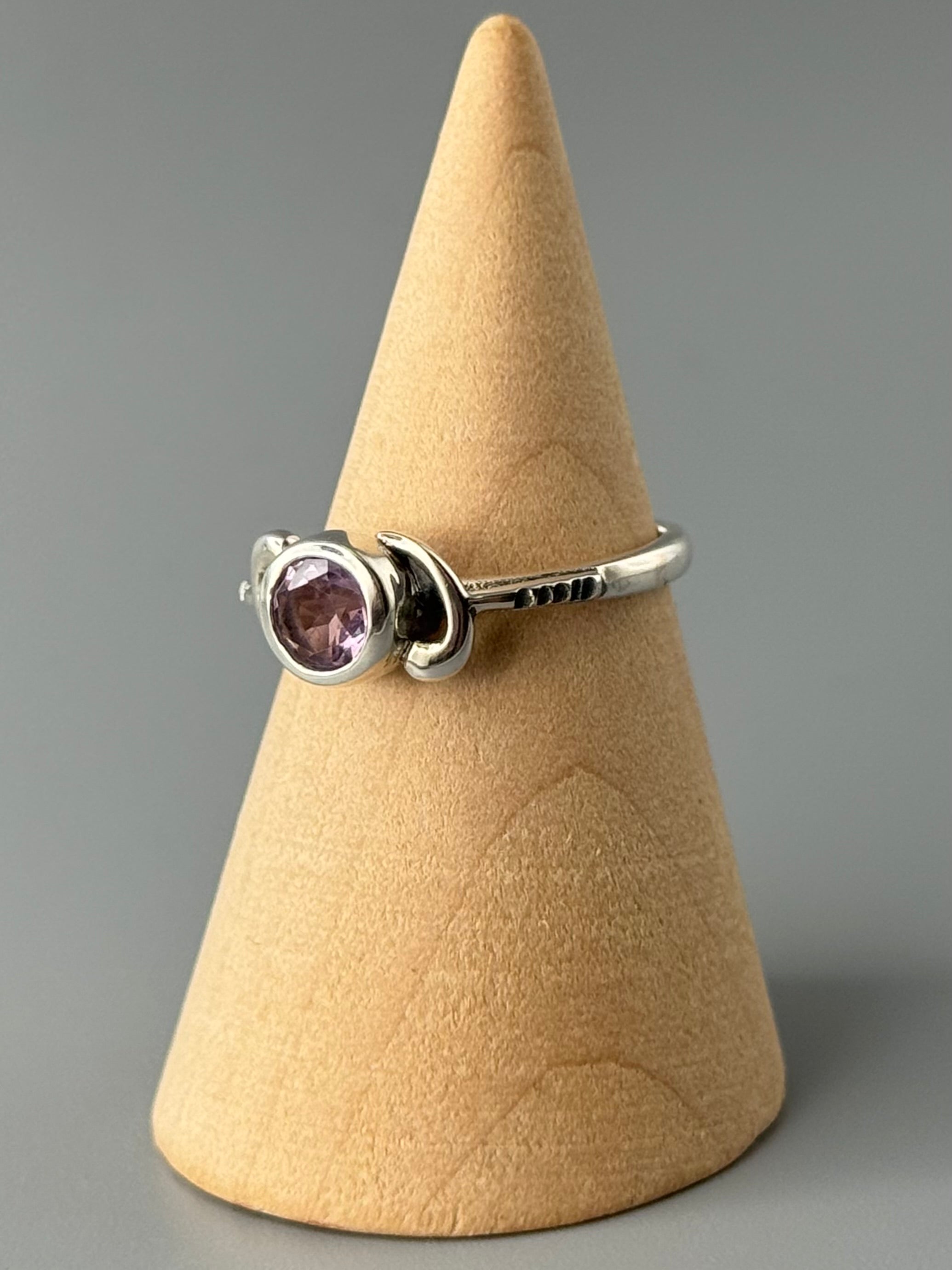 •AMETHYST - PARENTHESES• silver ring (various sizes)
