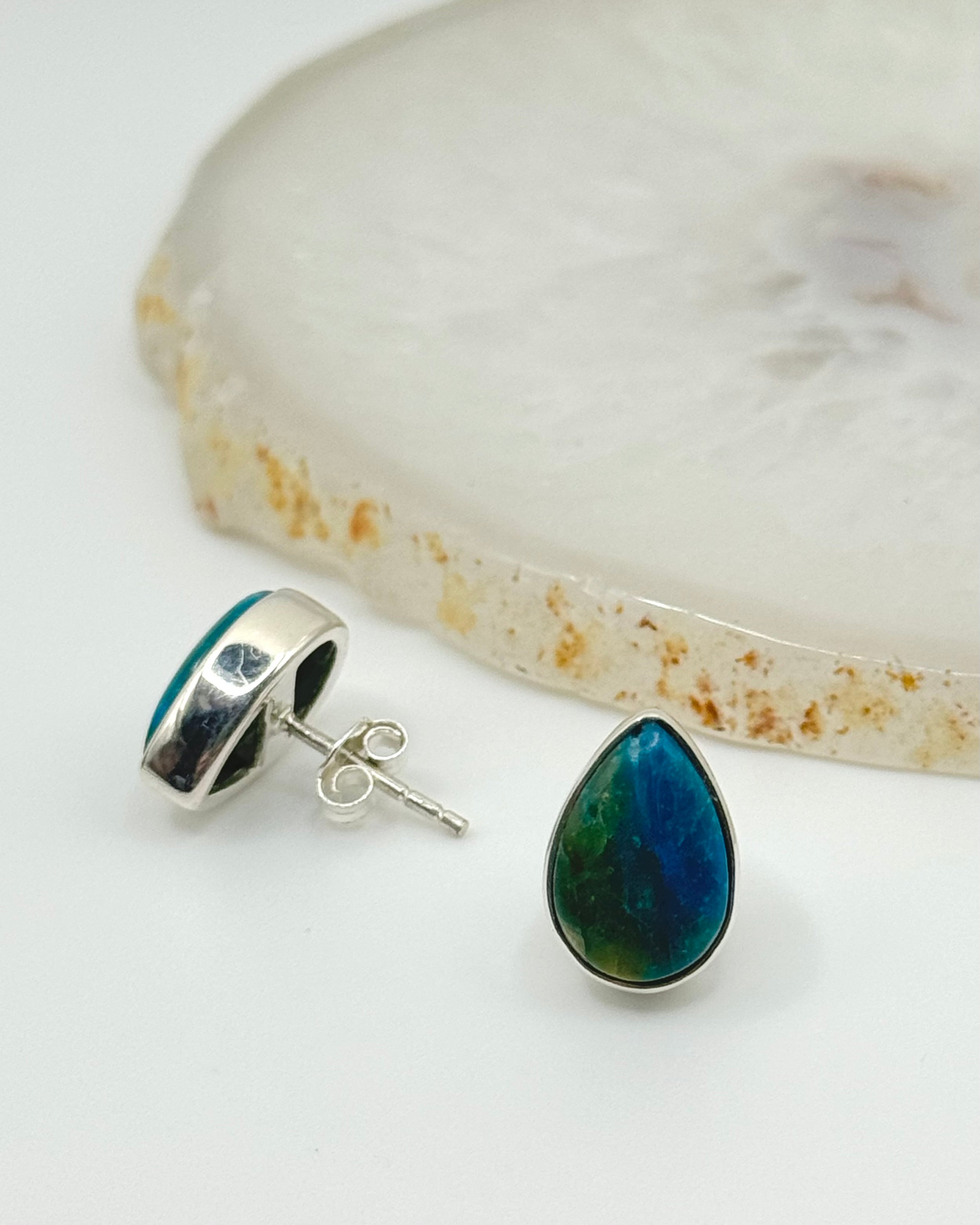 •PERUVIAN OPAL - TEARDROP• silver bezel set stud earrings