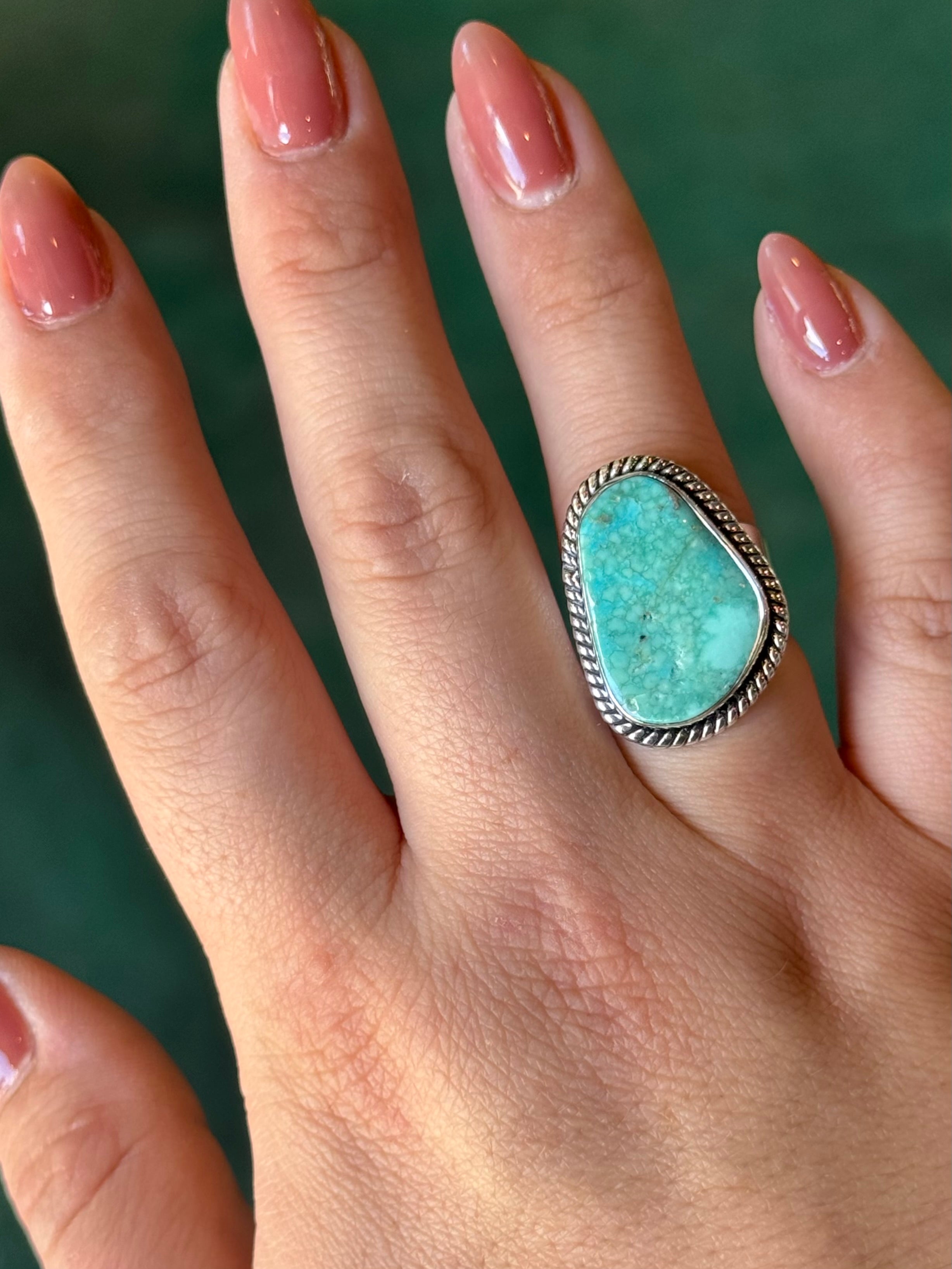 •ARIZONA TURQUOISE - FREEFORM• tapered band silver ring (size 7)