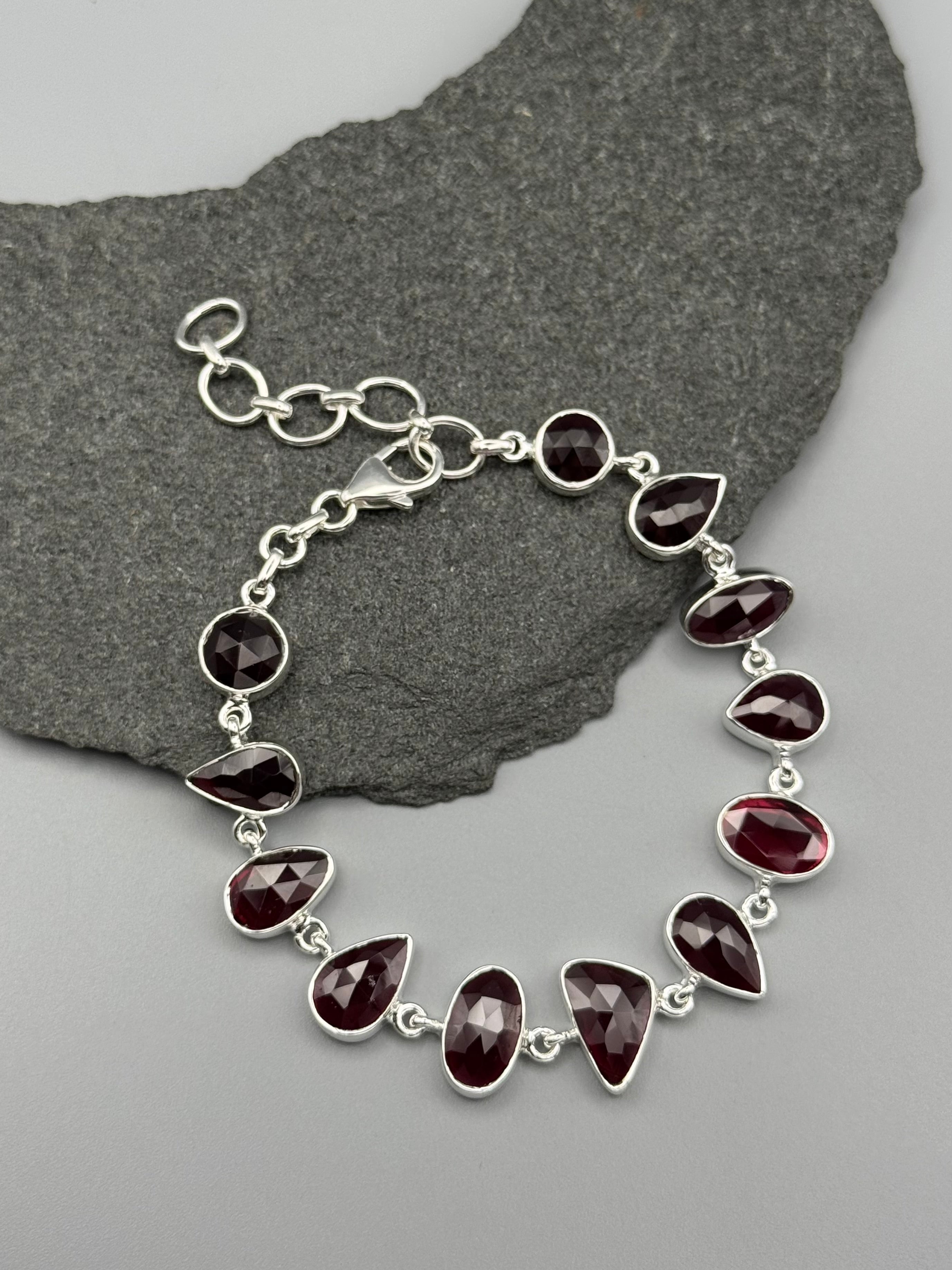 •GARNET - GEO MIX• linked silver bracelet (7.25" - 9")