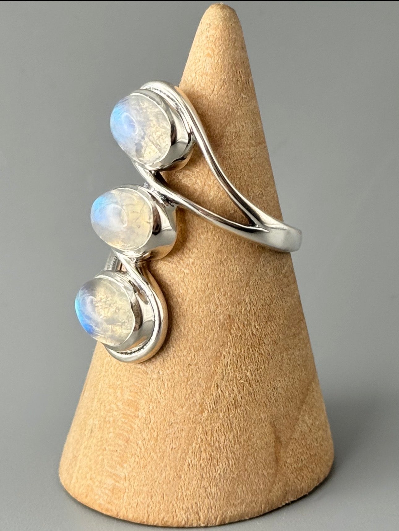 •RAINBOW MOONSTONE - ROPED IN• sterling silver ring (various sizes)