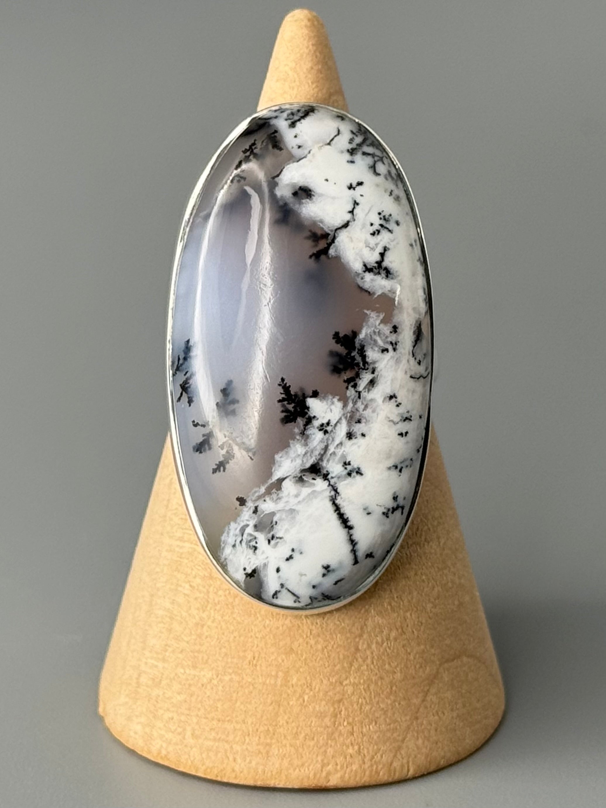•DENDRITIC OPAL - OVAL• simple bezel silver ring (size 7.5)