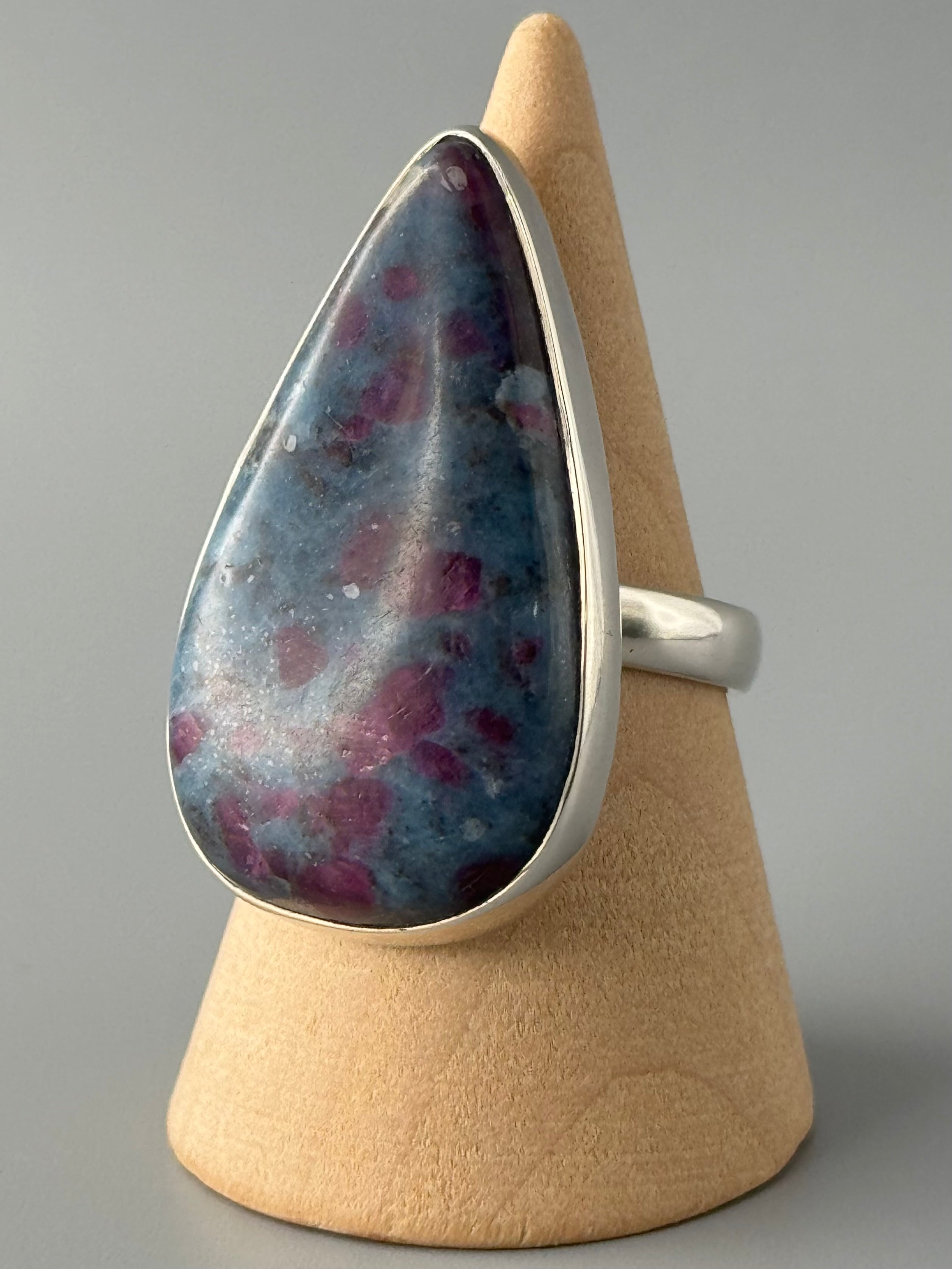 •RUBY KYANITE - TEAR• simple bezel silver ring (size 9)