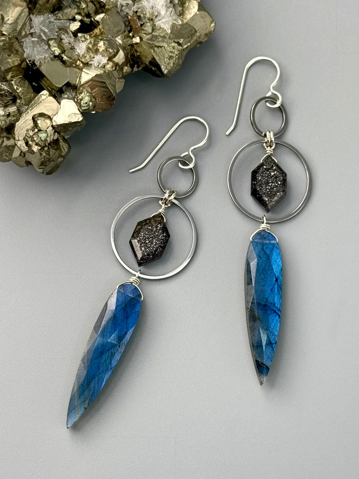 •EQUA-LUNA• black aventurine + labradorite + silver earrings