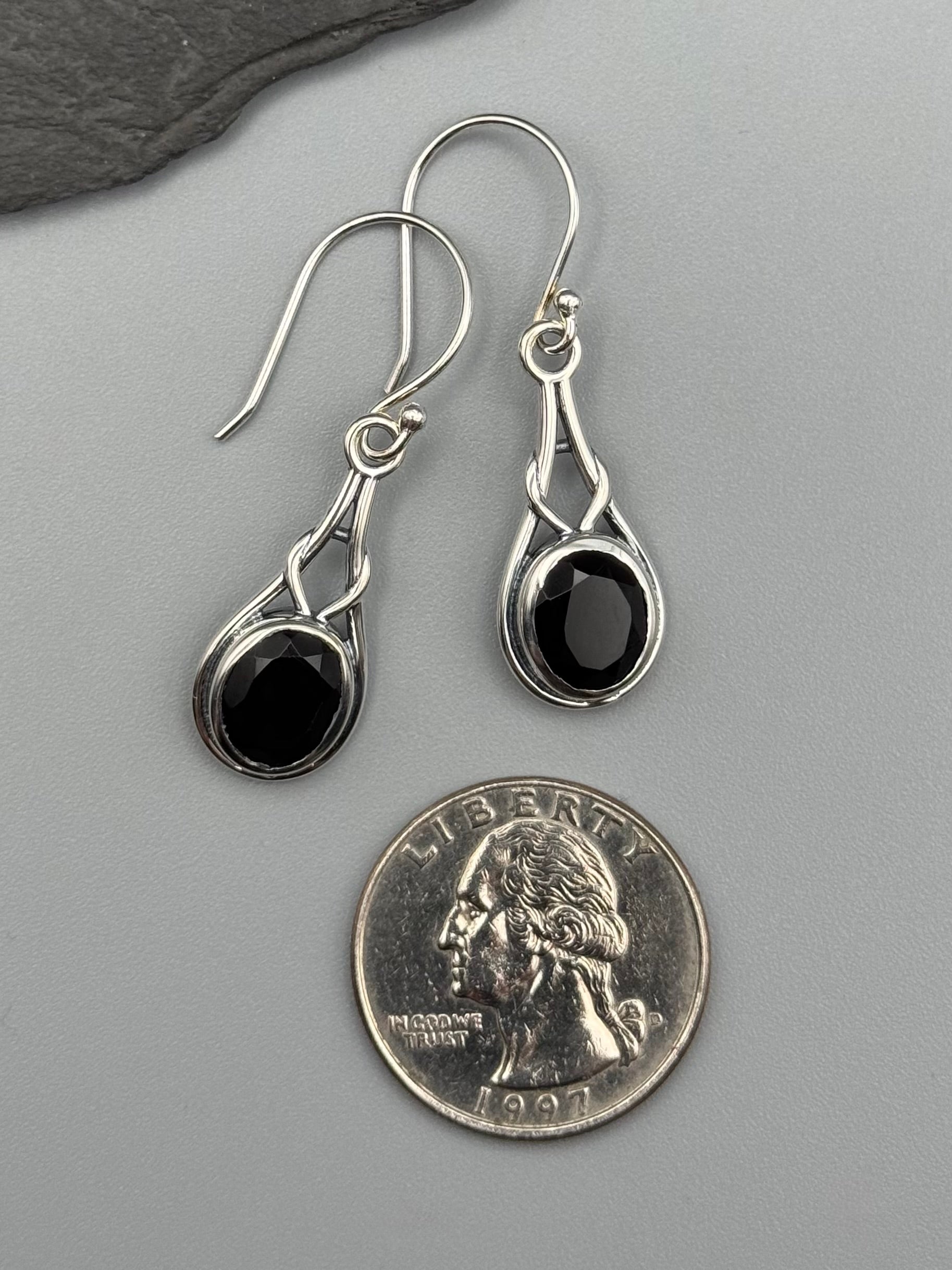 •TEARDROP KNOT• faceted onyx + silver dangle earrings