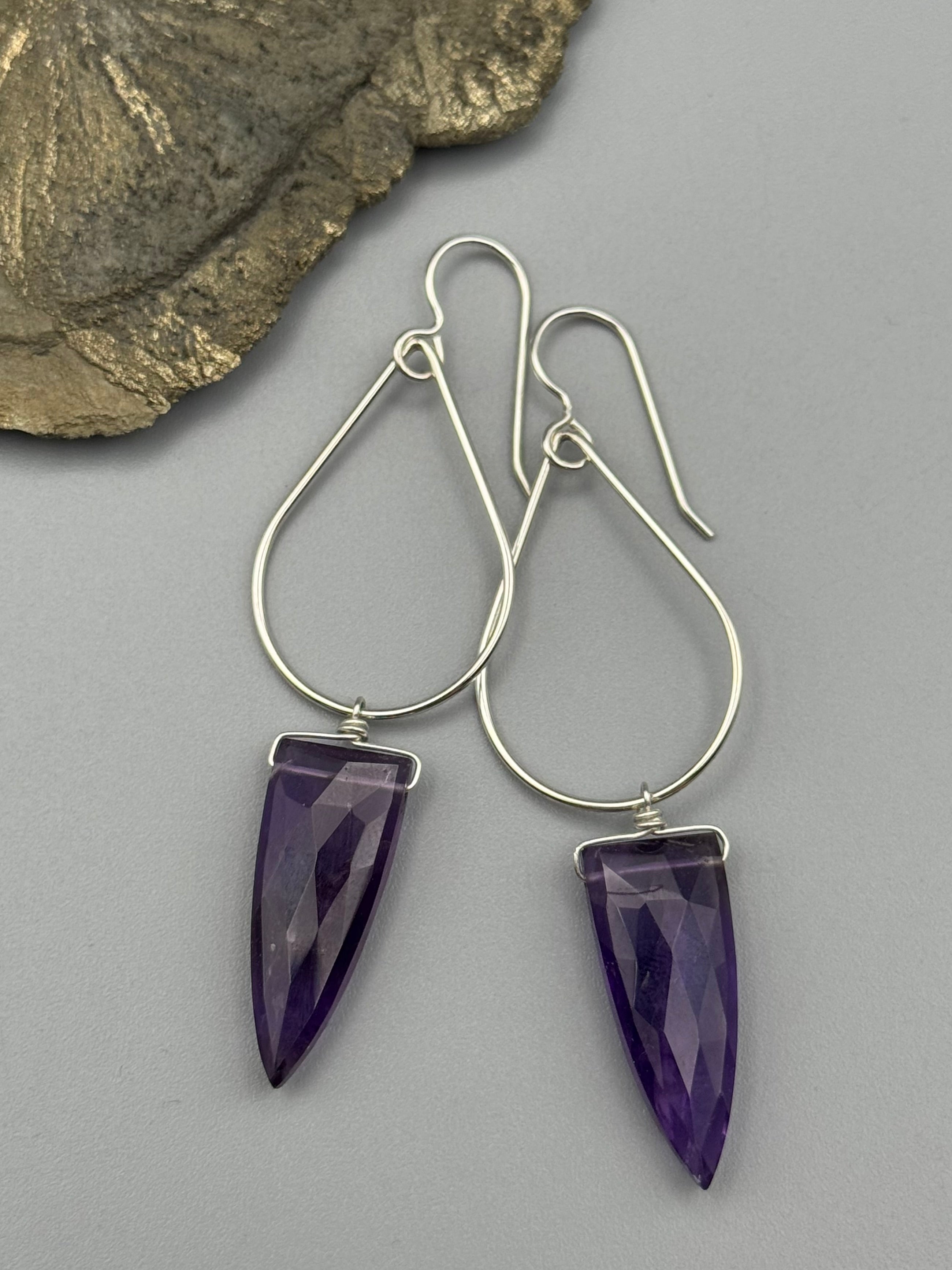•DRIP DROP• amethyst fang + silver earrings