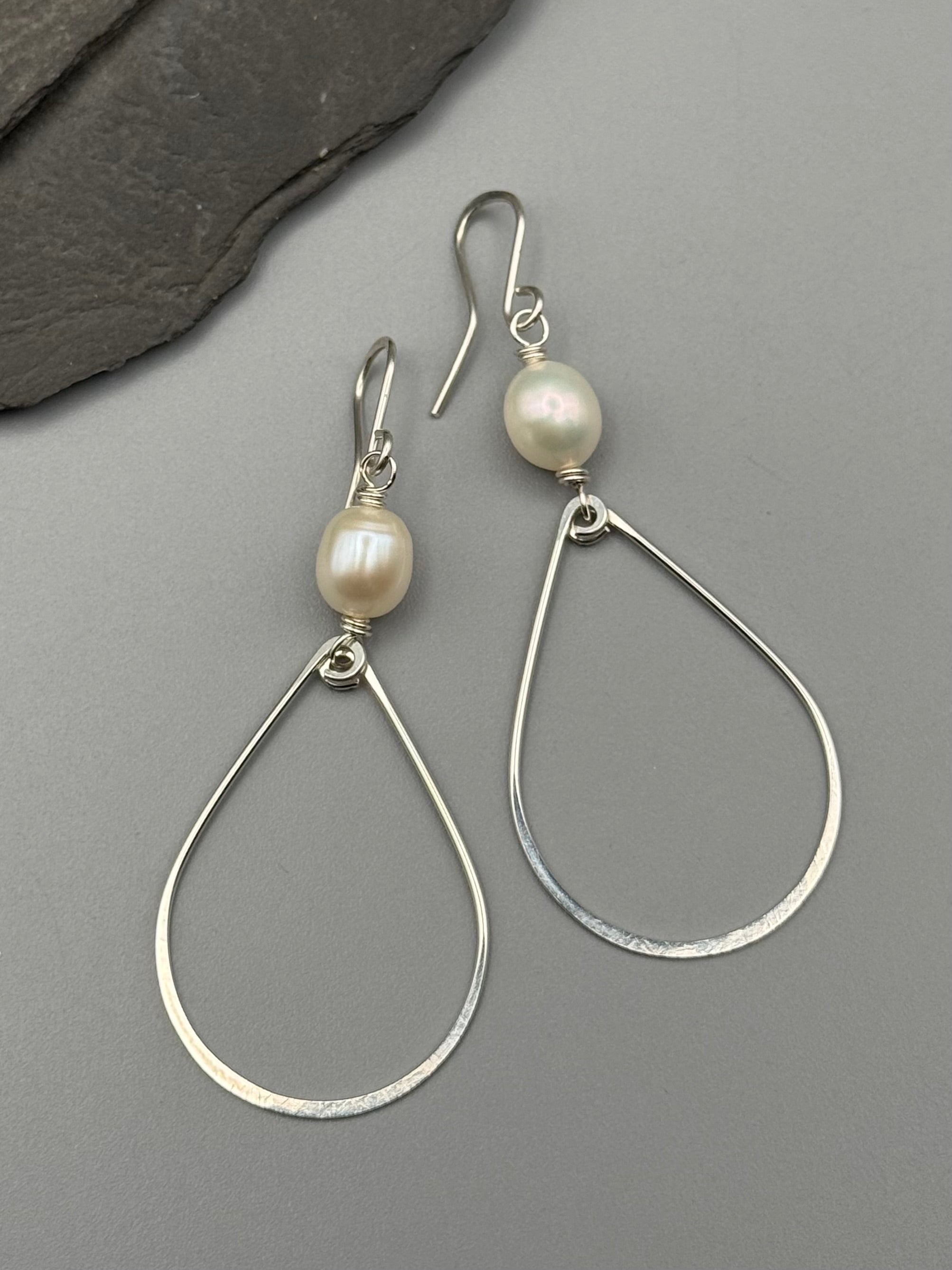 •TEARDROP• pearl + silver dangle earrings