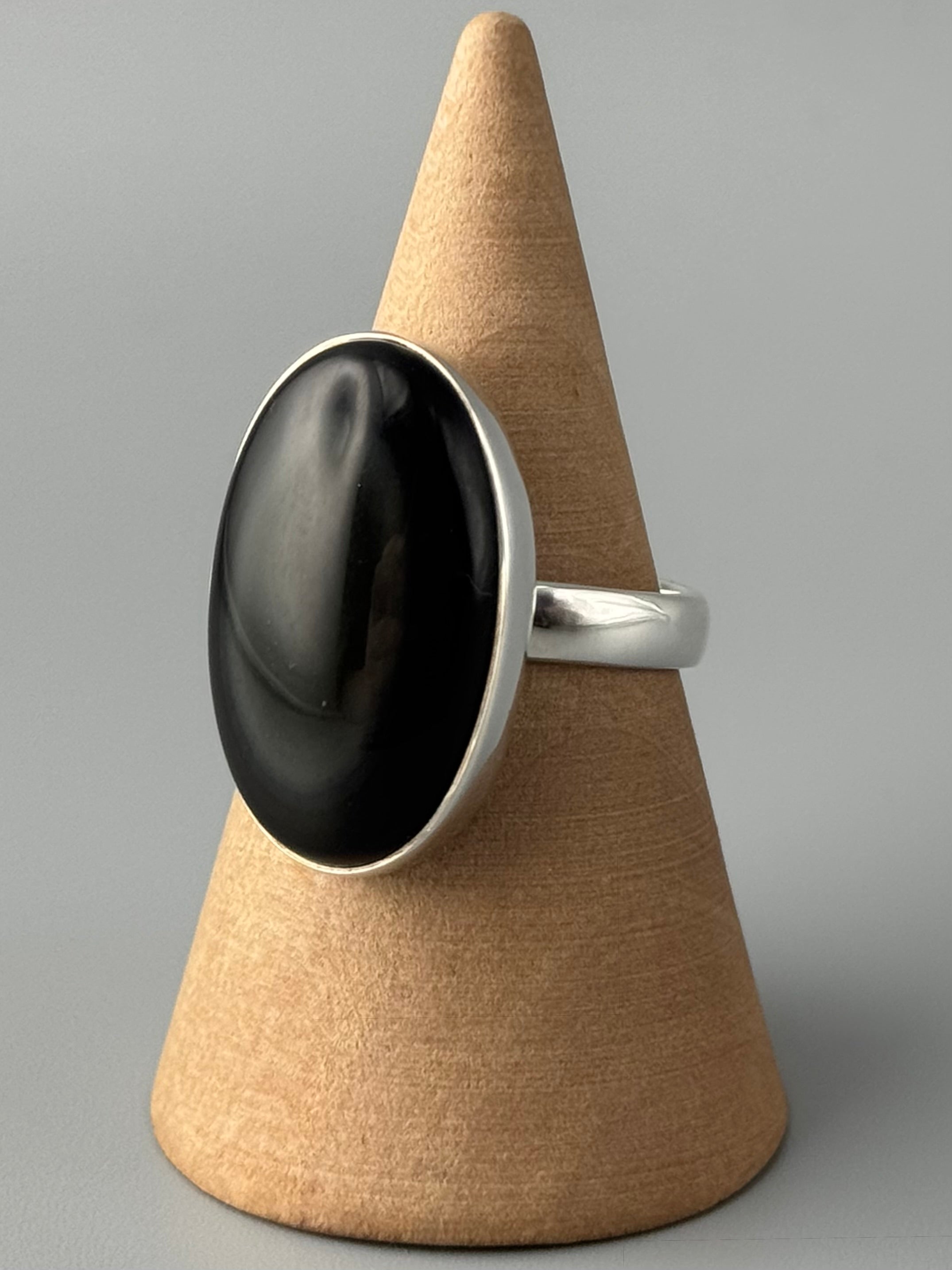 •RAINBOW OBSIDIAN - OVAL• simple bezel silver ring (size 8)