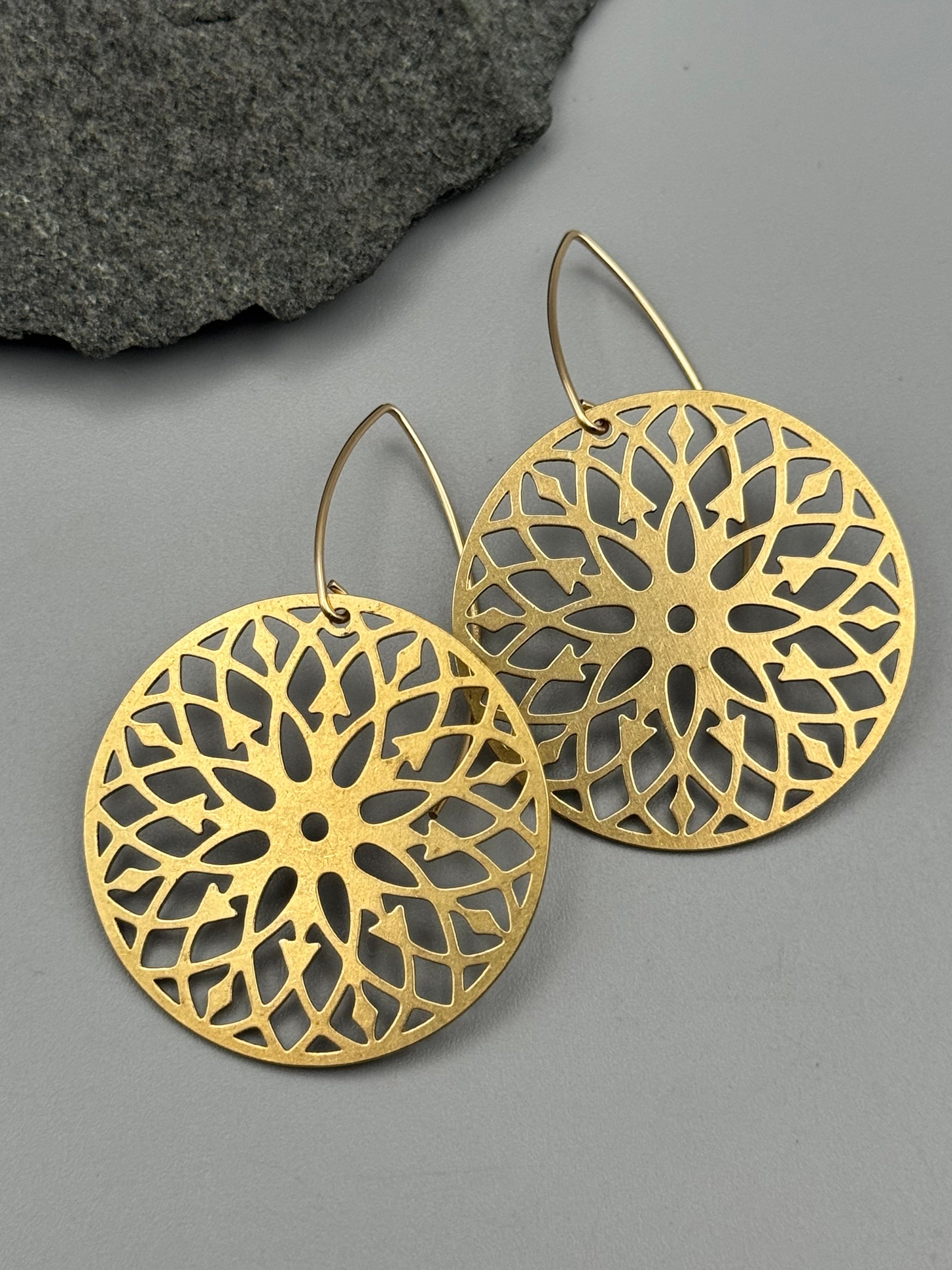 •ROSE WINDOW• gold dangle earrings