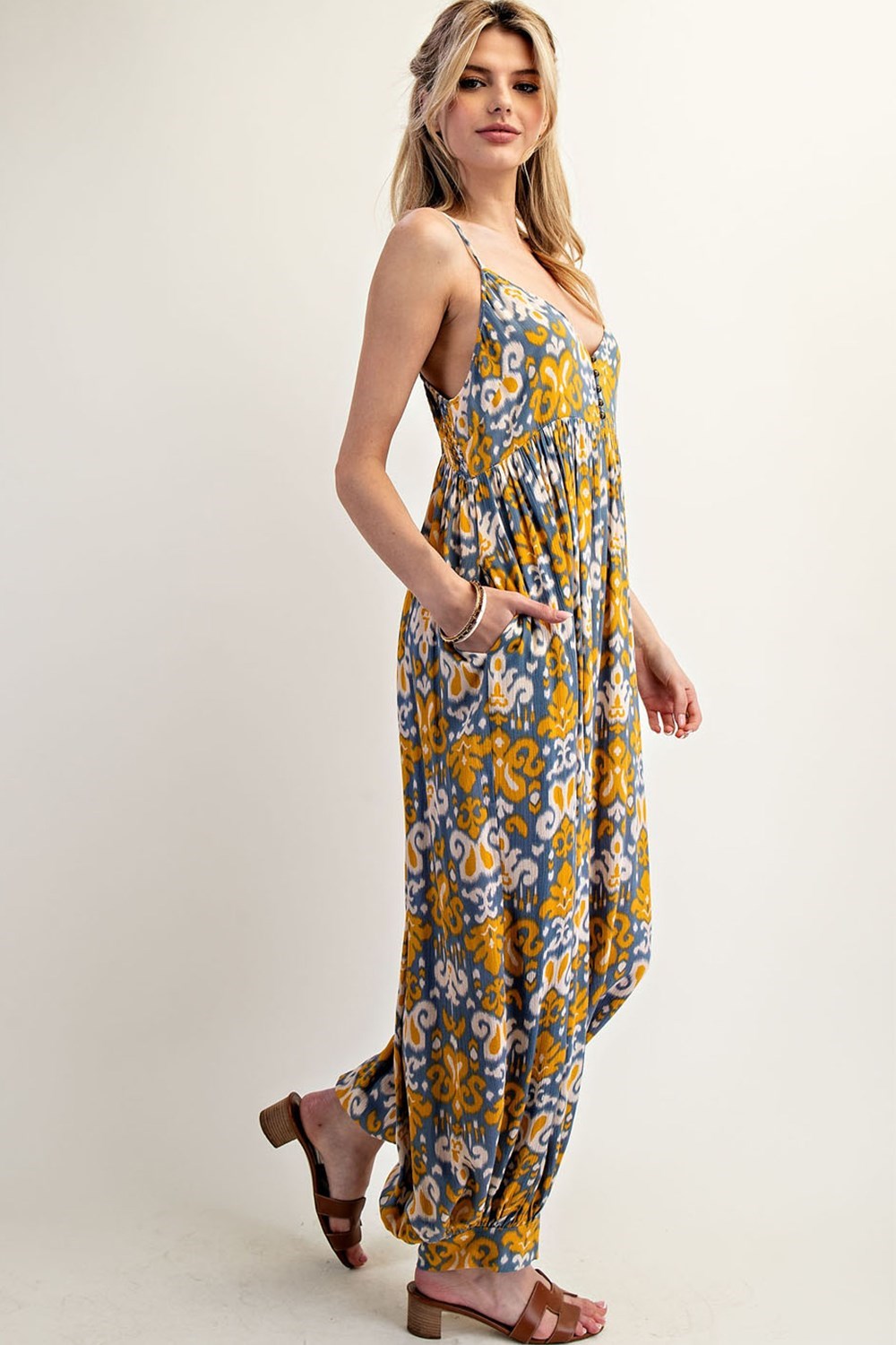 •PEYTON - FLEUR-DE-LIS• relaxed fit V-neck jumpsuit