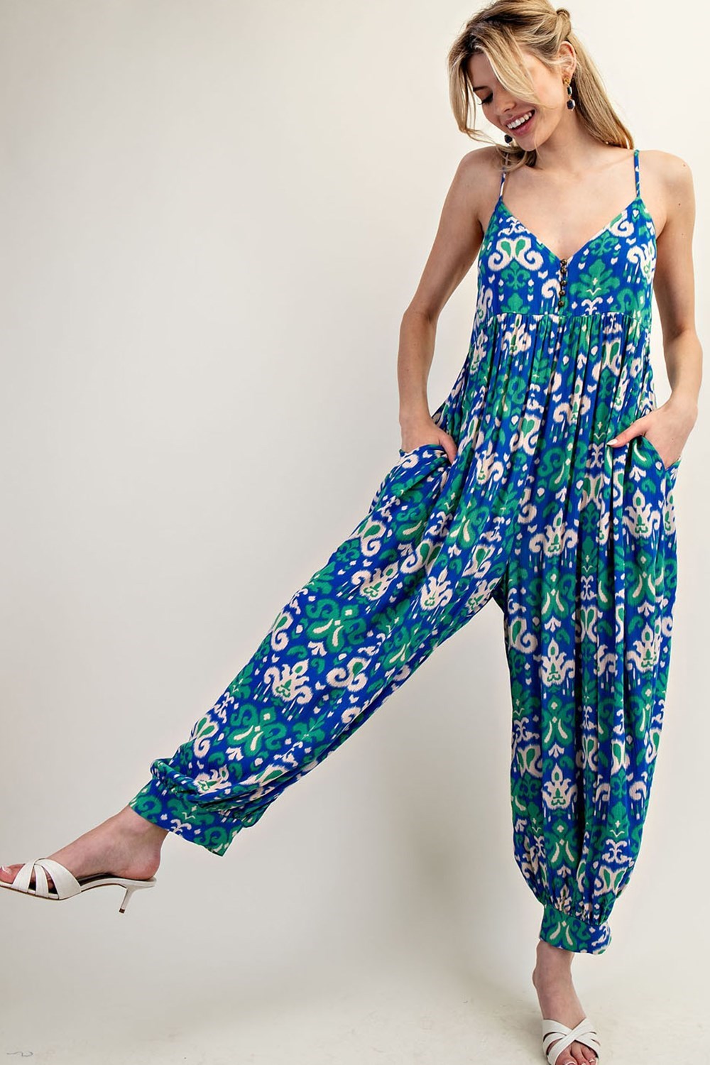 •PEYTON - FLEUR-DE-LIS• relaxed fit V-neck jumpsuit