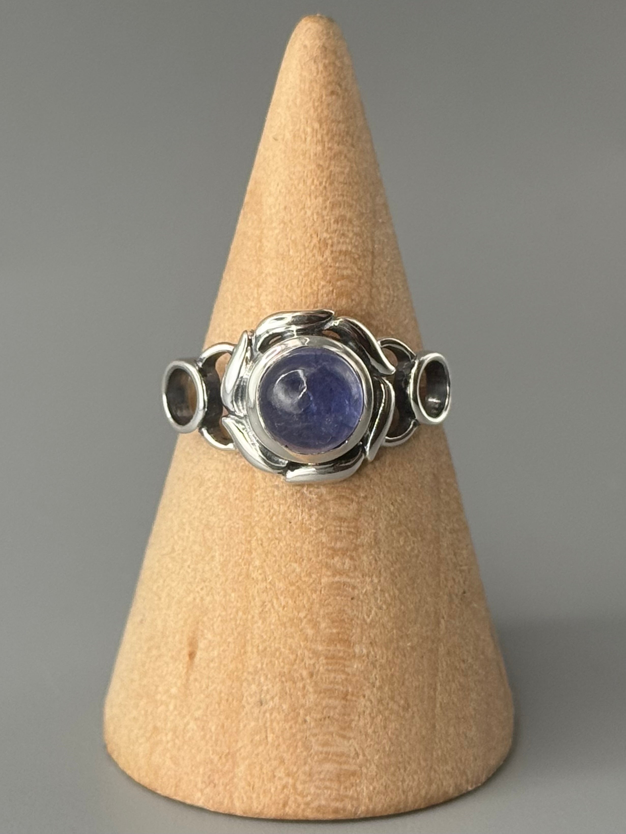 •TANZANITE - ROSE• sterling silver ring (various sizes)