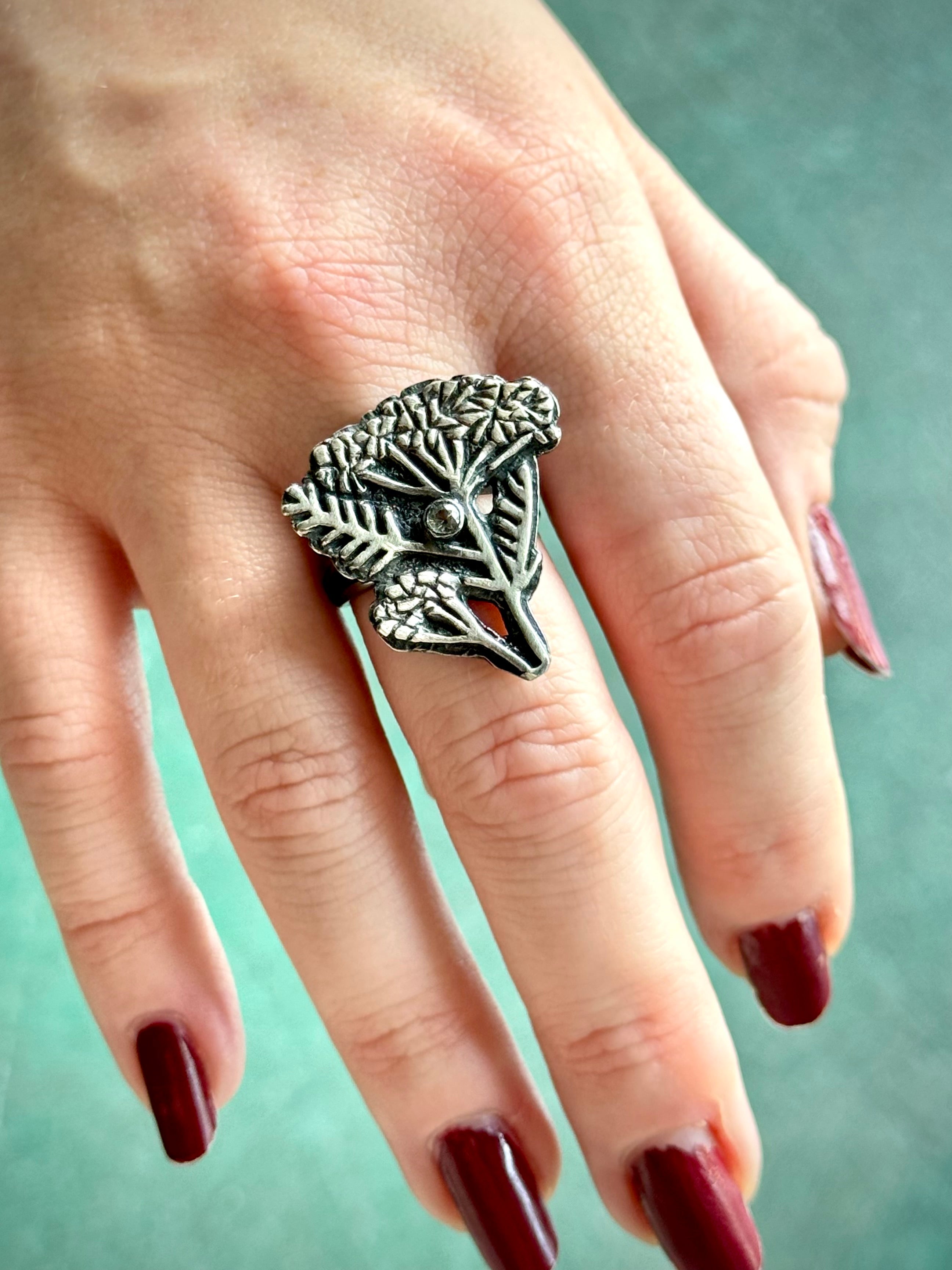 •YARROW• white topaz + silver ring (size 7.5)