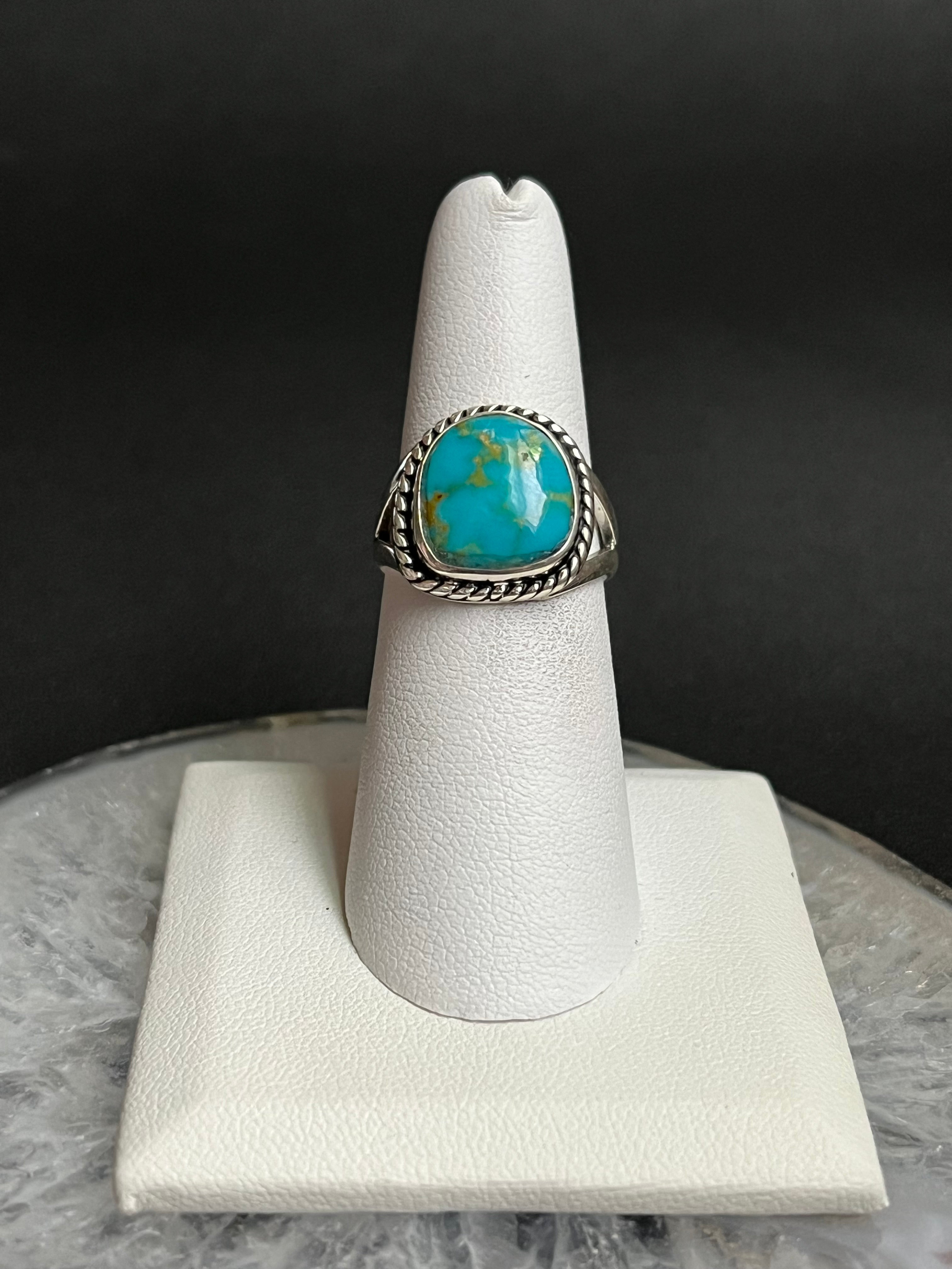 •KINGMAN TURQUOISE• Navajo silver ring (size 6.75)