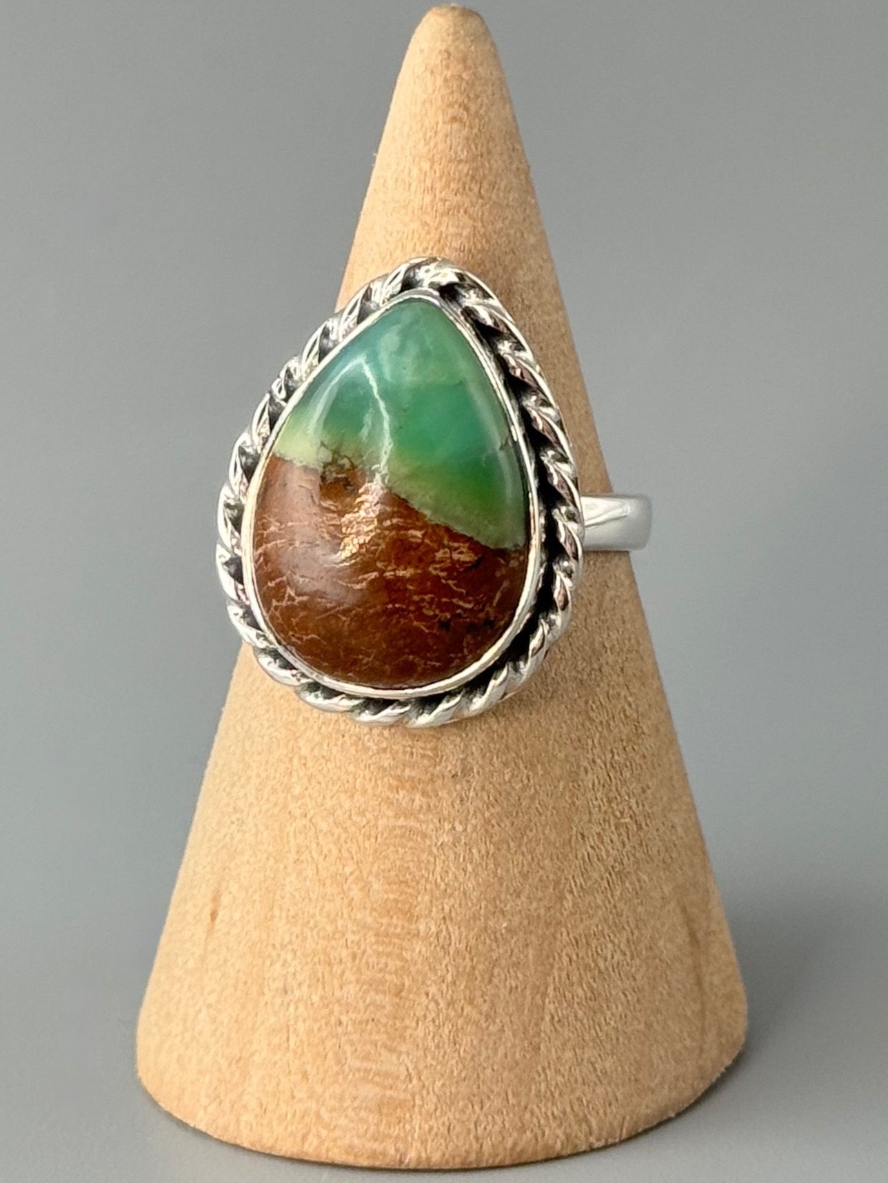 •CHRYSOPRASE - TWINE TEAR• sterling silver ring (size 7)