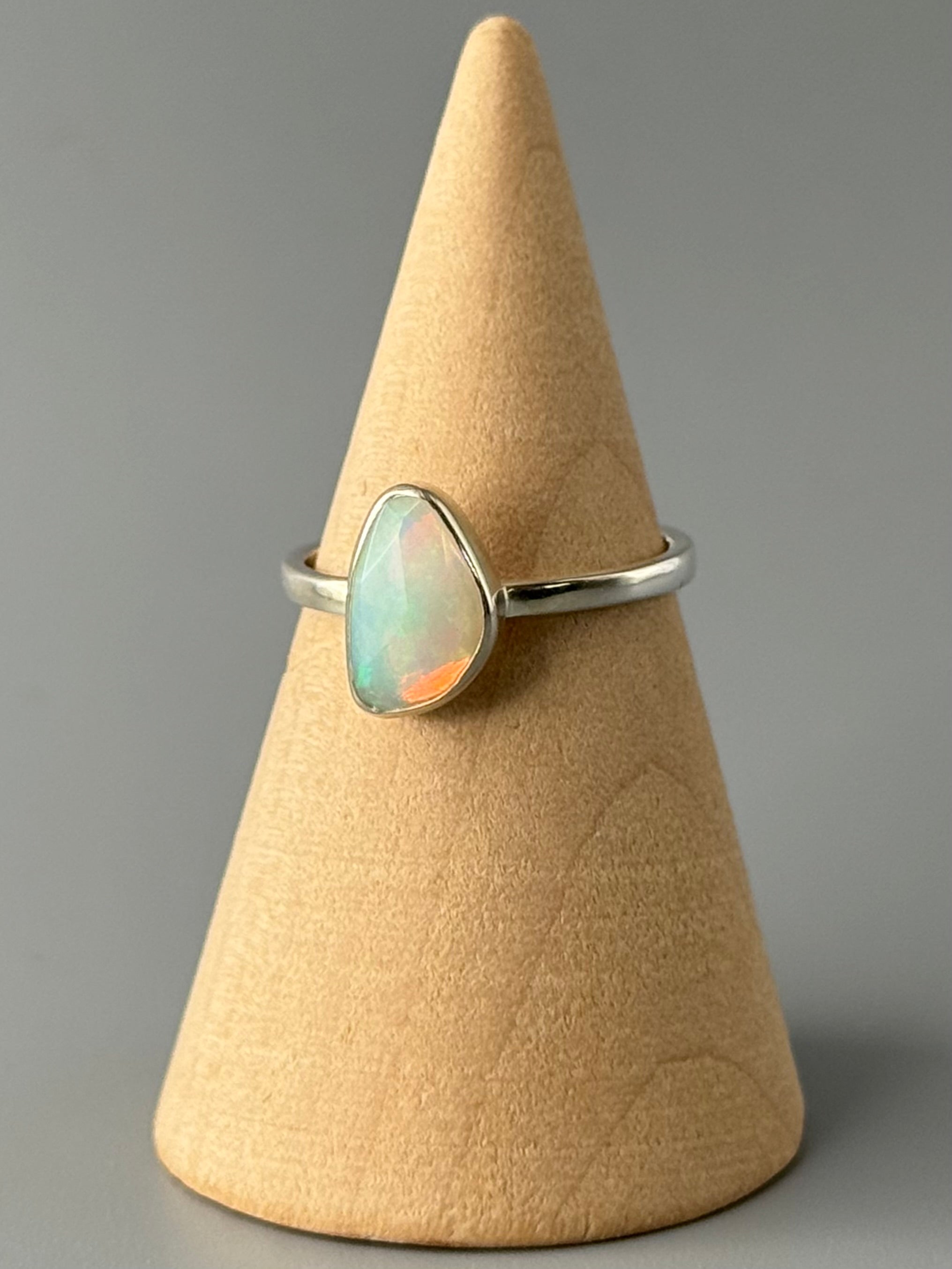•FACETED ETHIOPIAN OPAL - STACKABLE FREEFORM• silver ring (size 6)