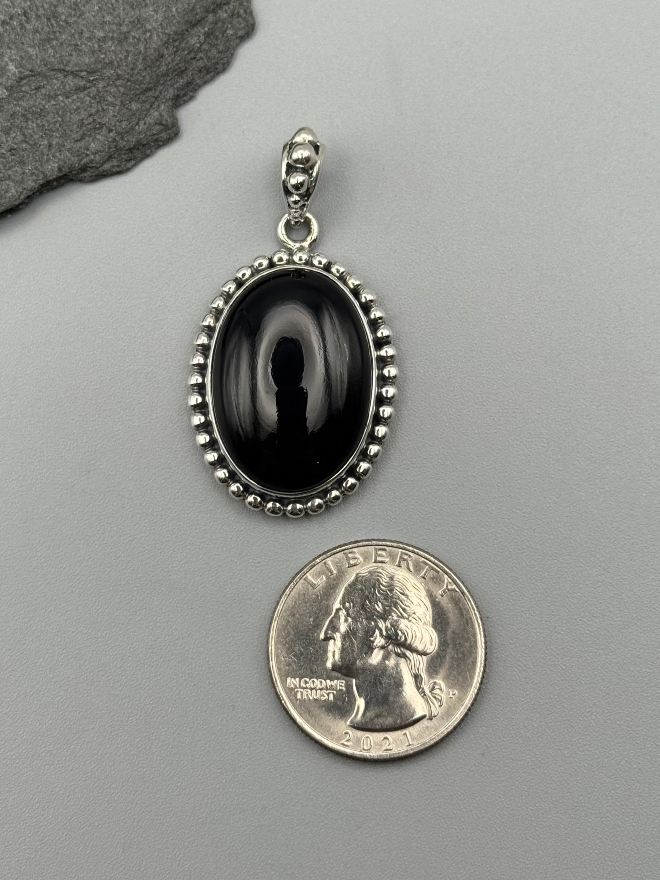 •BLACK ONYX - DOTTED OVAL• sterling silver pendant