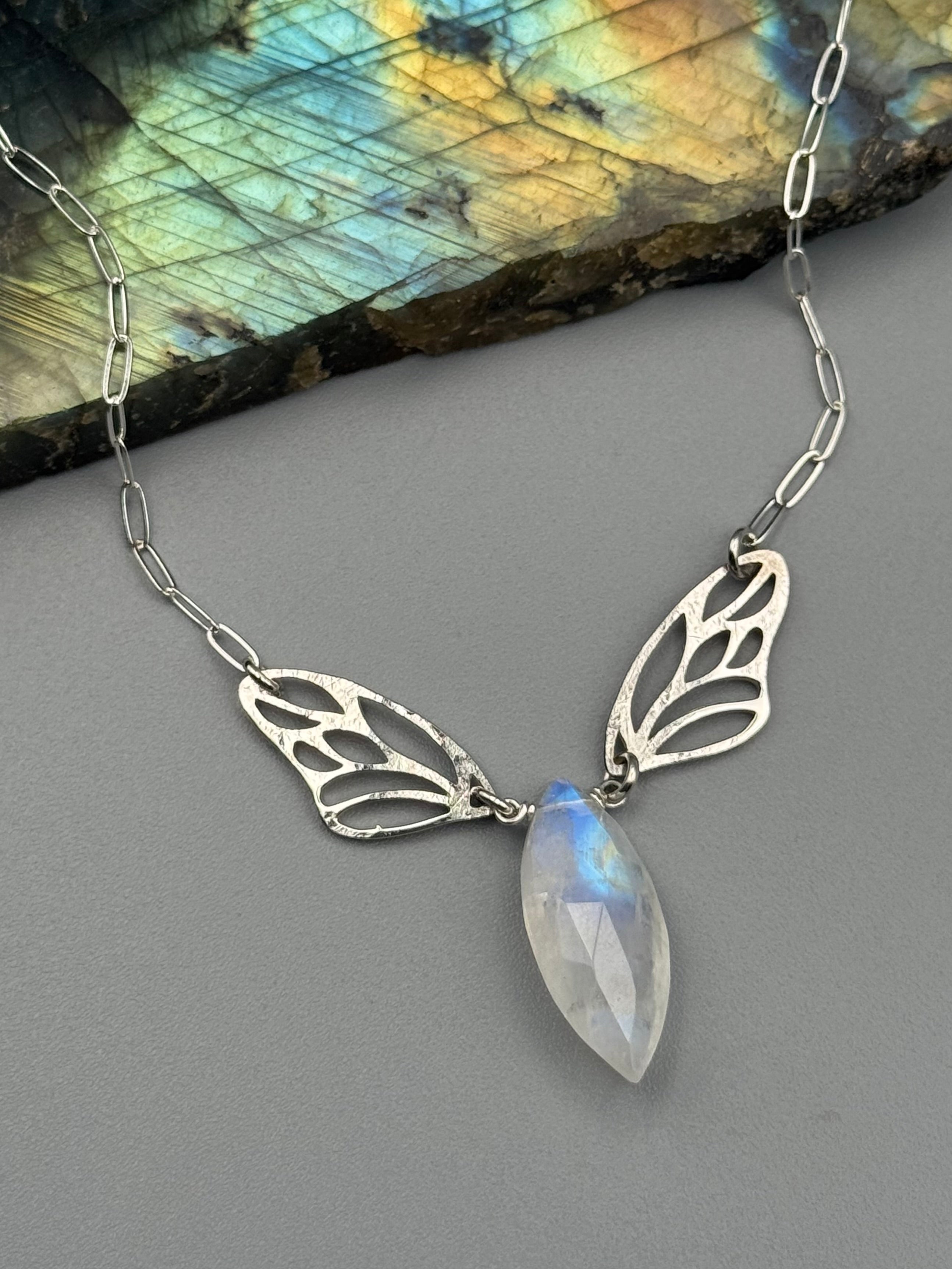 •METAMORPH• faceted rainbow moonstone + silver necklace (18"-20" long)