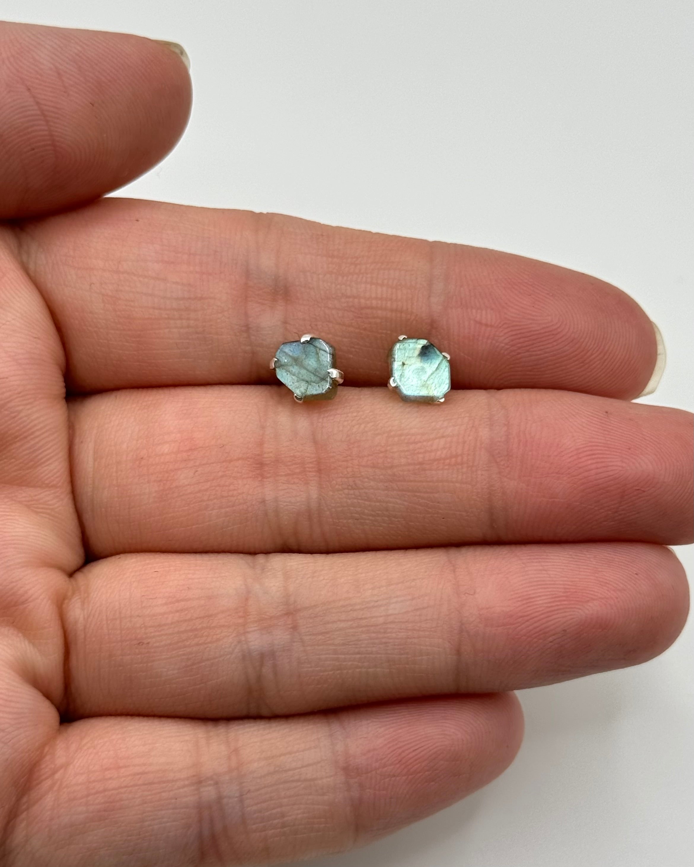 •LABRADORITE - FREEFORM• silver prong set stud earrings