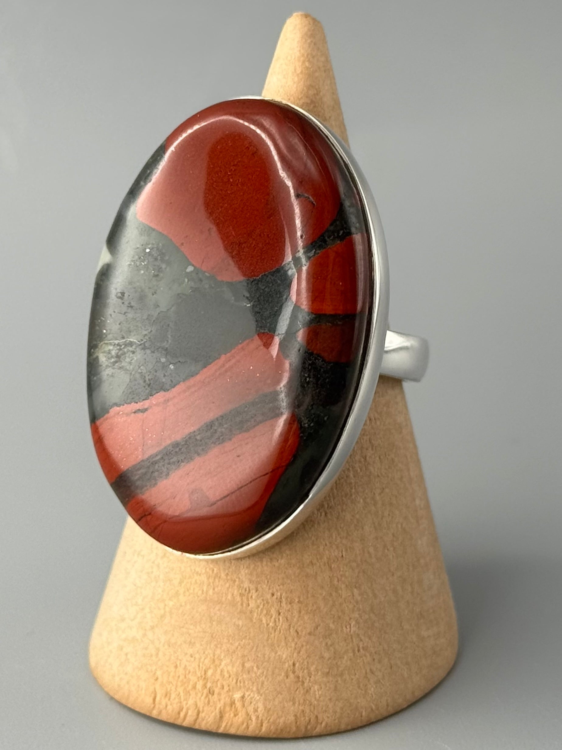•AFRICAN BLOODSTONE - OVAL• sterling silver ring (size 9)