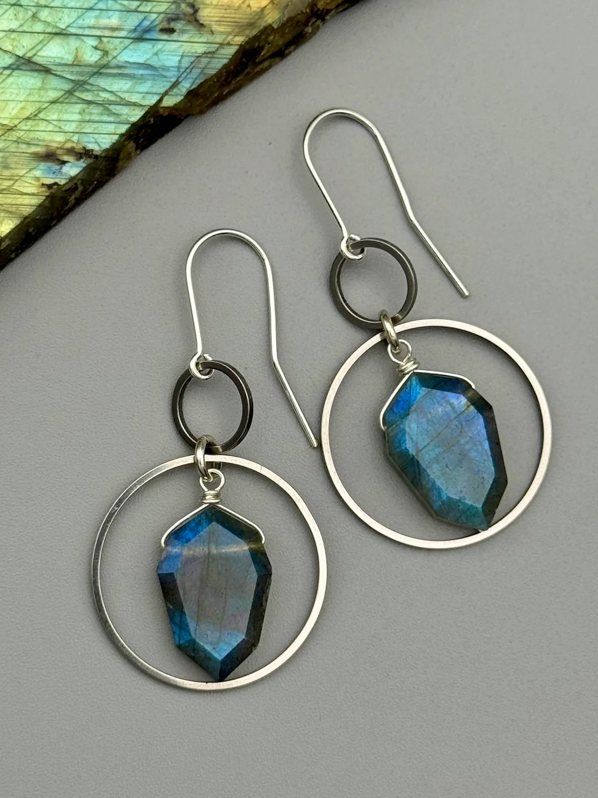 •EQUA-LUNA• labradorite petal + silver earrings