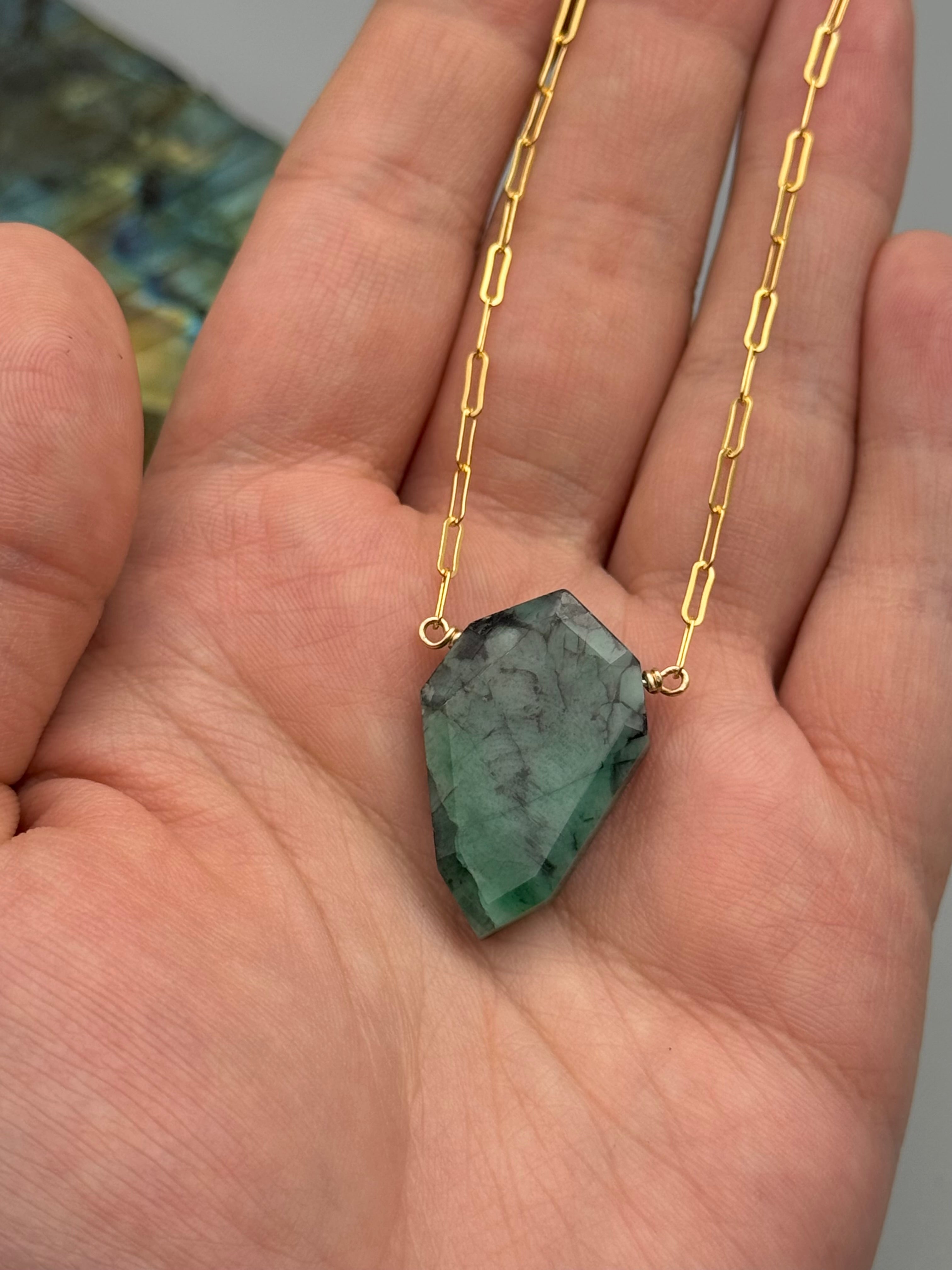 •AEON• emerald petal + gold necklace (18"-20" long)