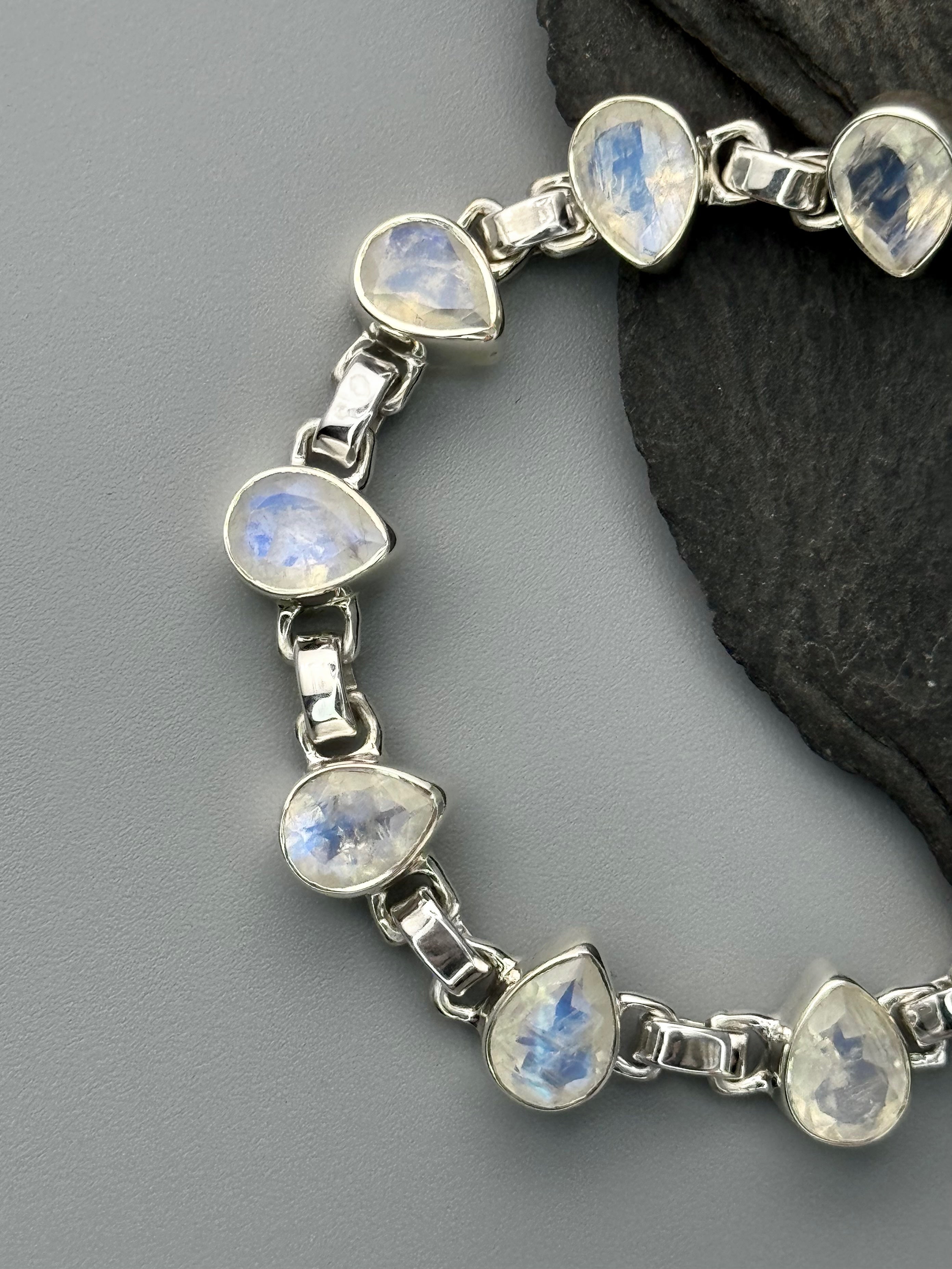 •RAINBOW MOONSTONE - FACETED TEAR• linked silver bracelet (6.25" - 7.75")