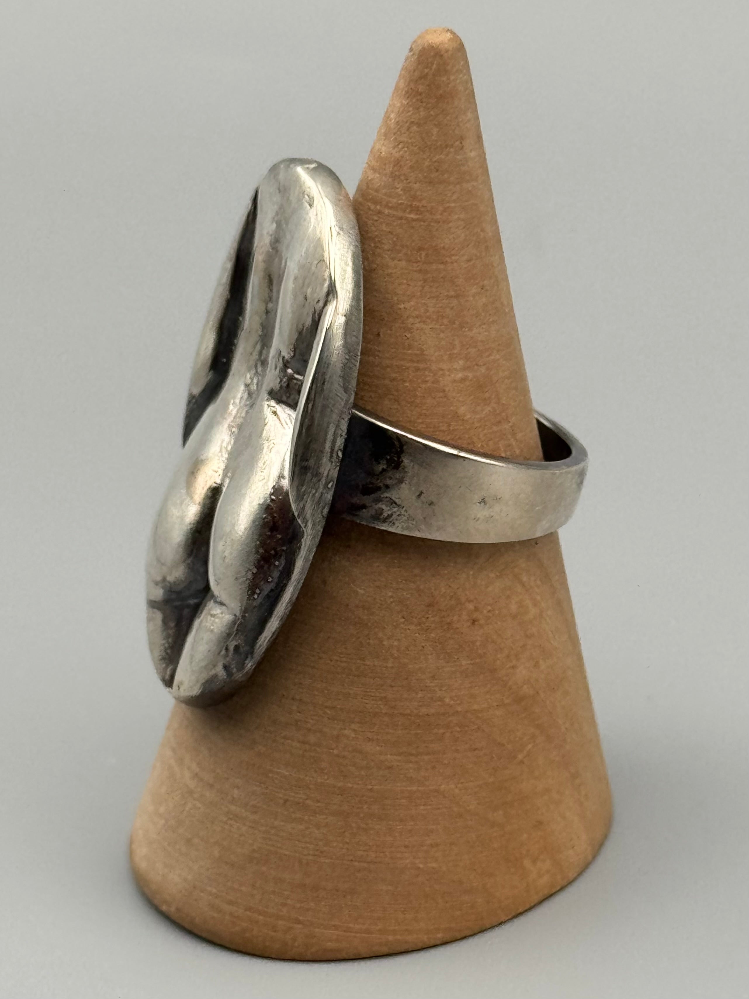 •CURVY BOOTY• sterling silver ring (size 8.25)