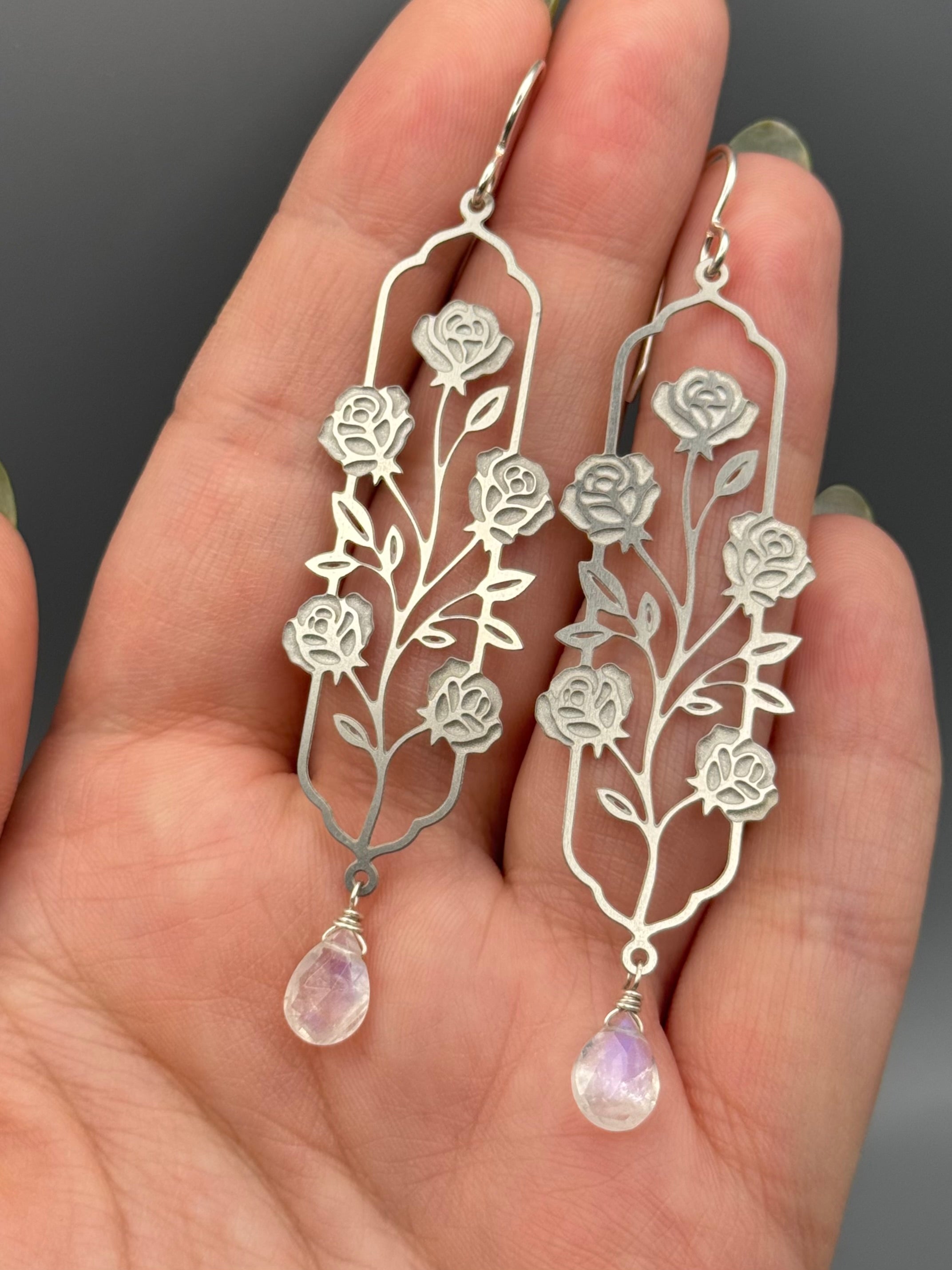 •ROSE WINDOW• rainbow moonstone + silver earrings