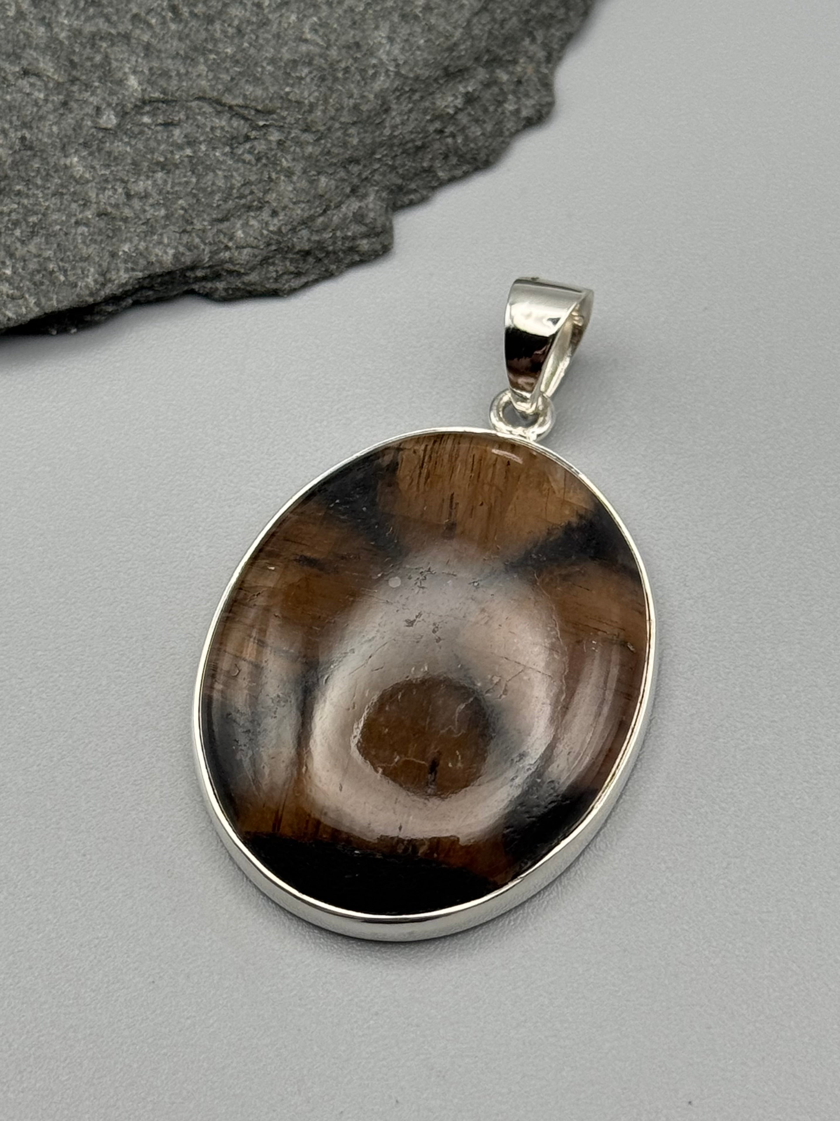 •CHIASTOLITE - OVAL• sterling silver pendant