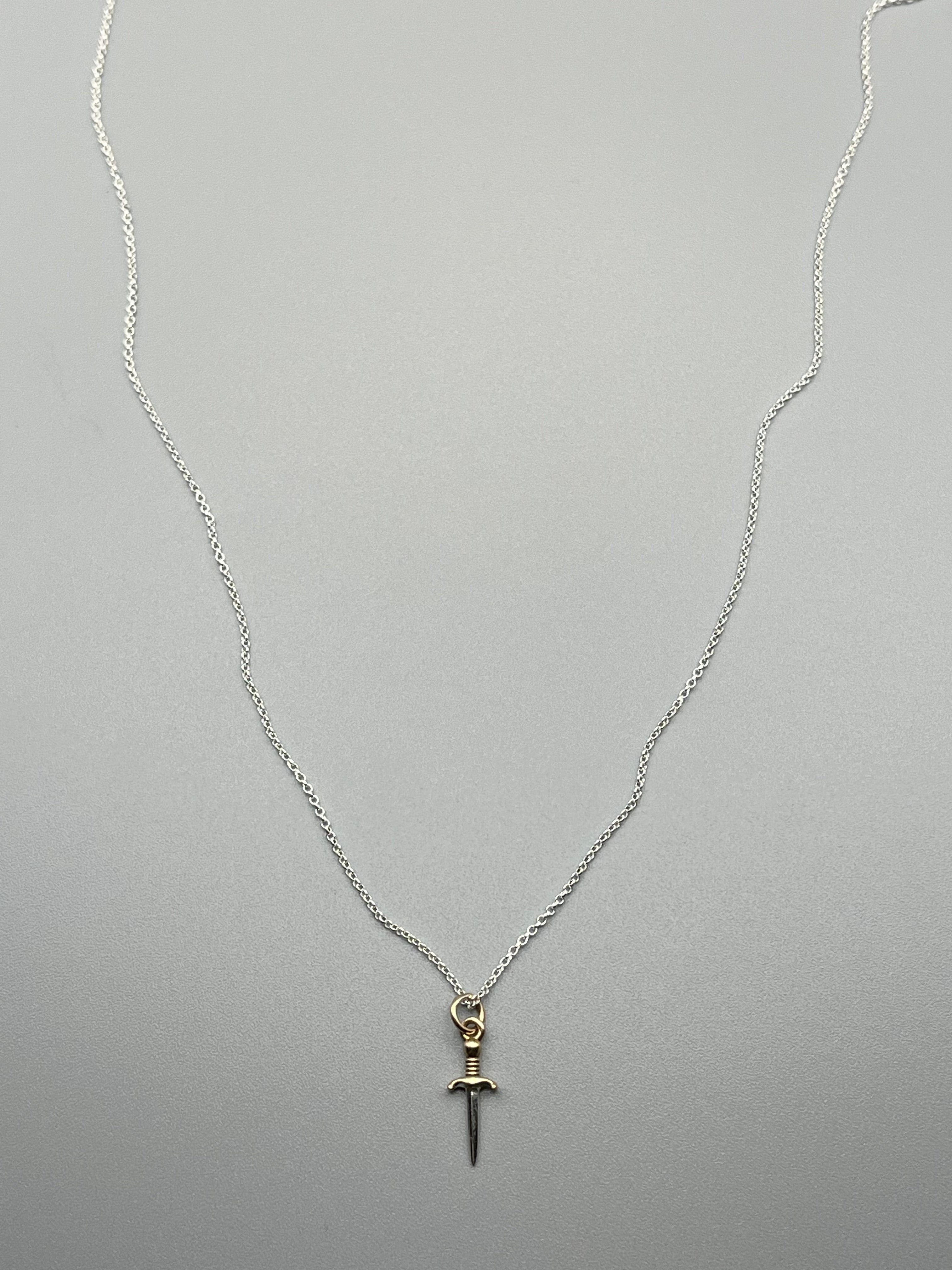 •LITTLE DAGGER• silver necklace