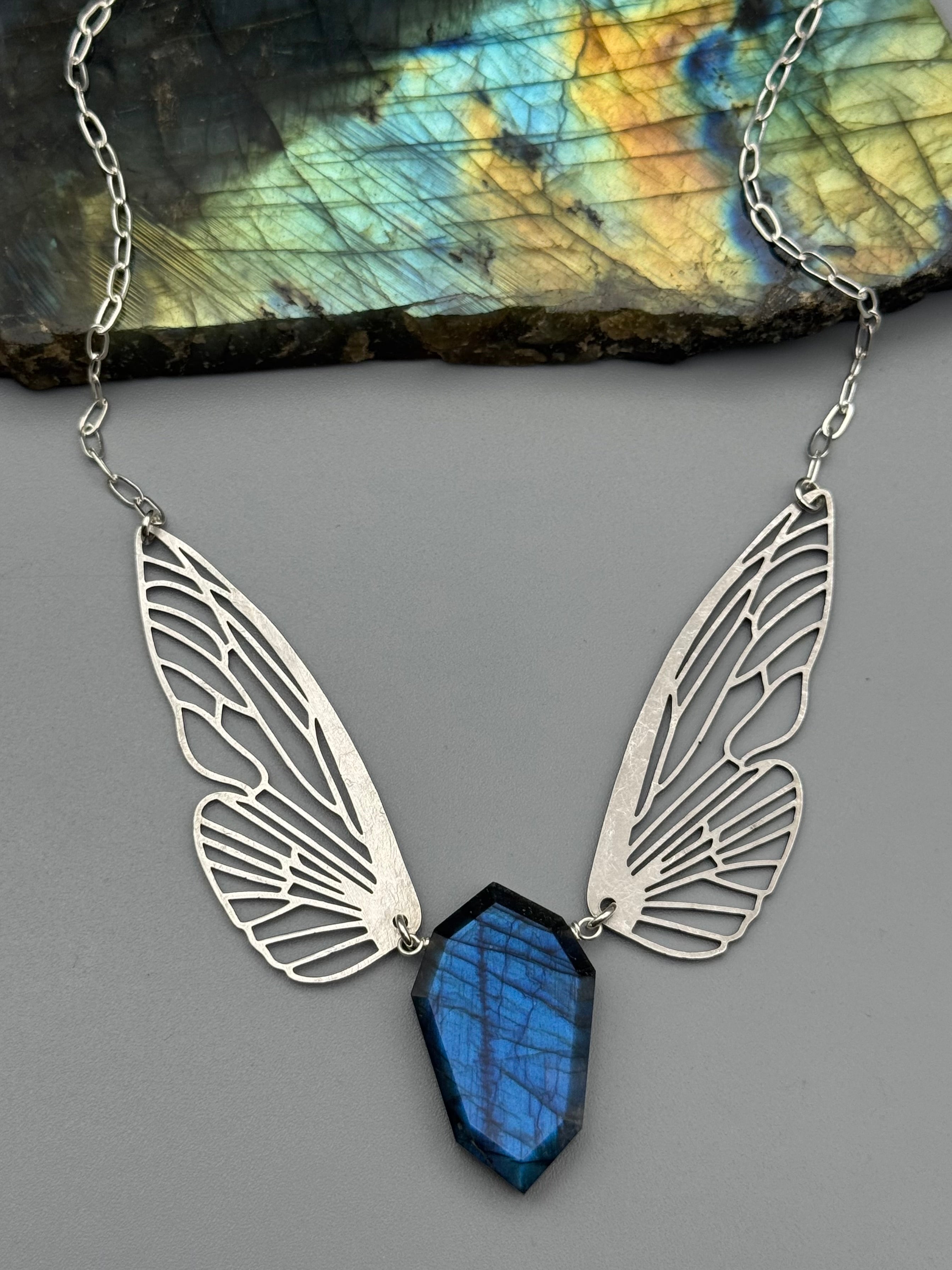 •METAMORPH• labradorite petal + silver necklace (16"-18" long)