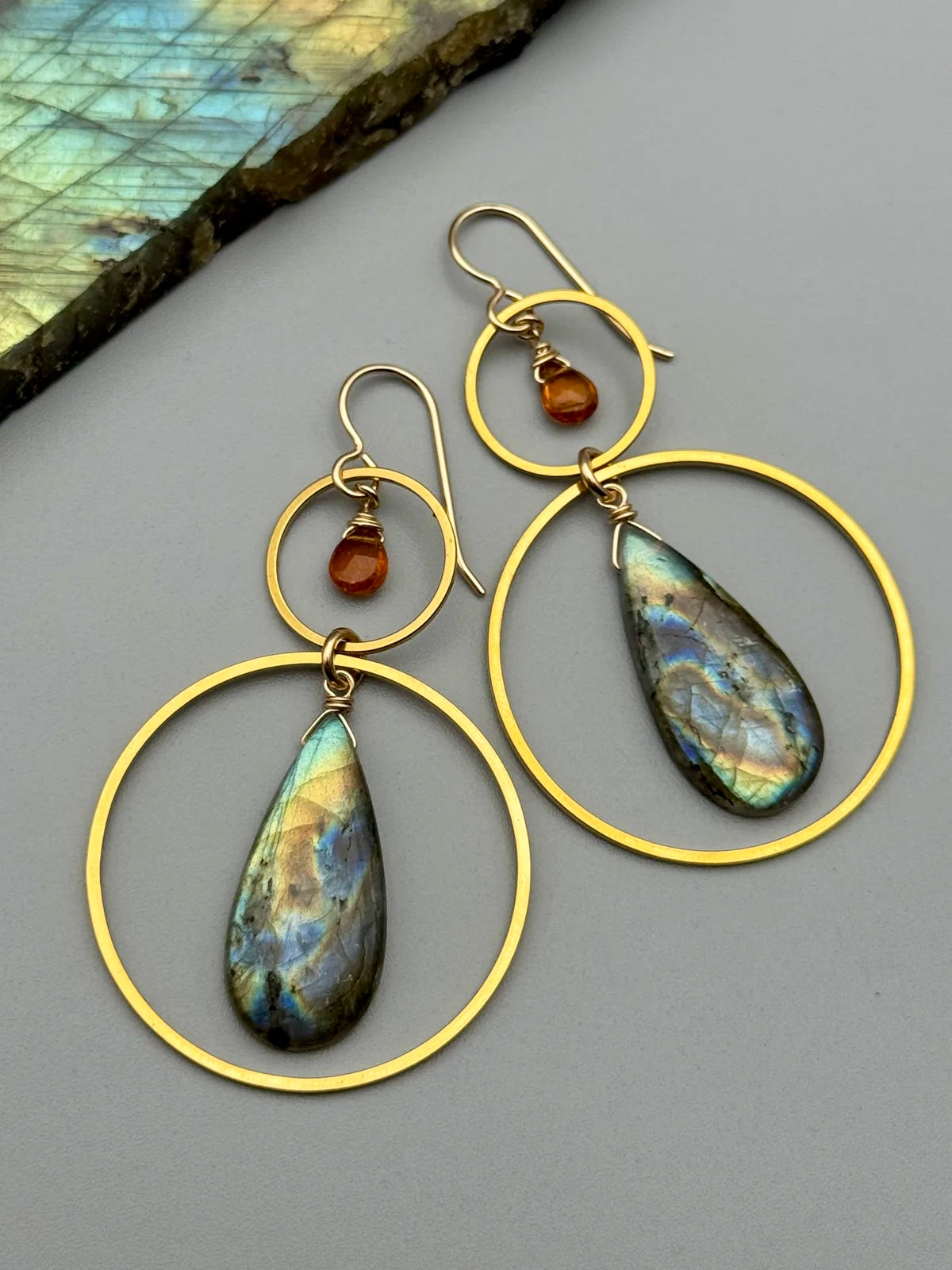 •EQUA-LUNA• hessonite garnet + labradorite gold earrings