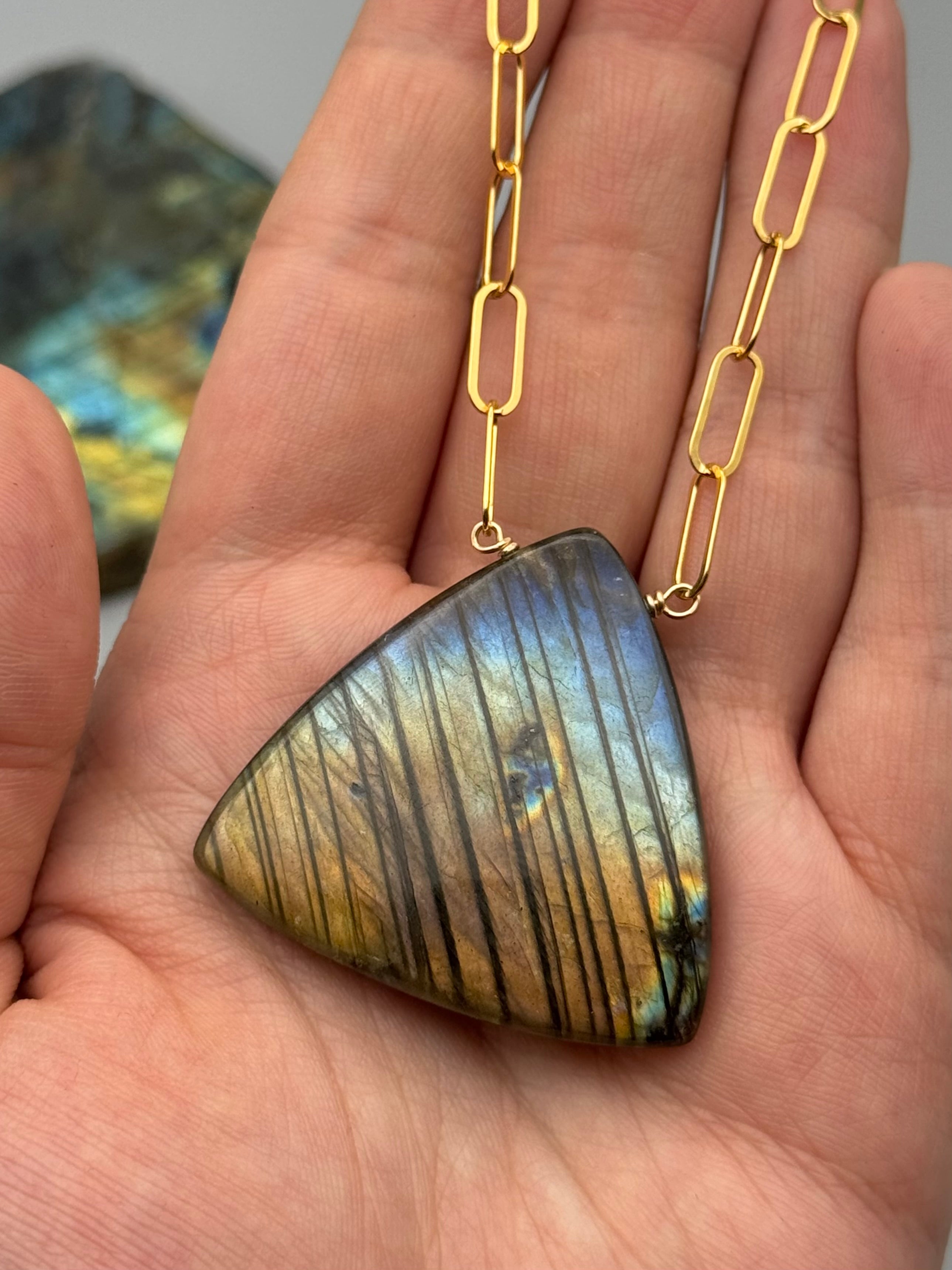 •AEON• labradorite + gold necklace (18"-20" long)