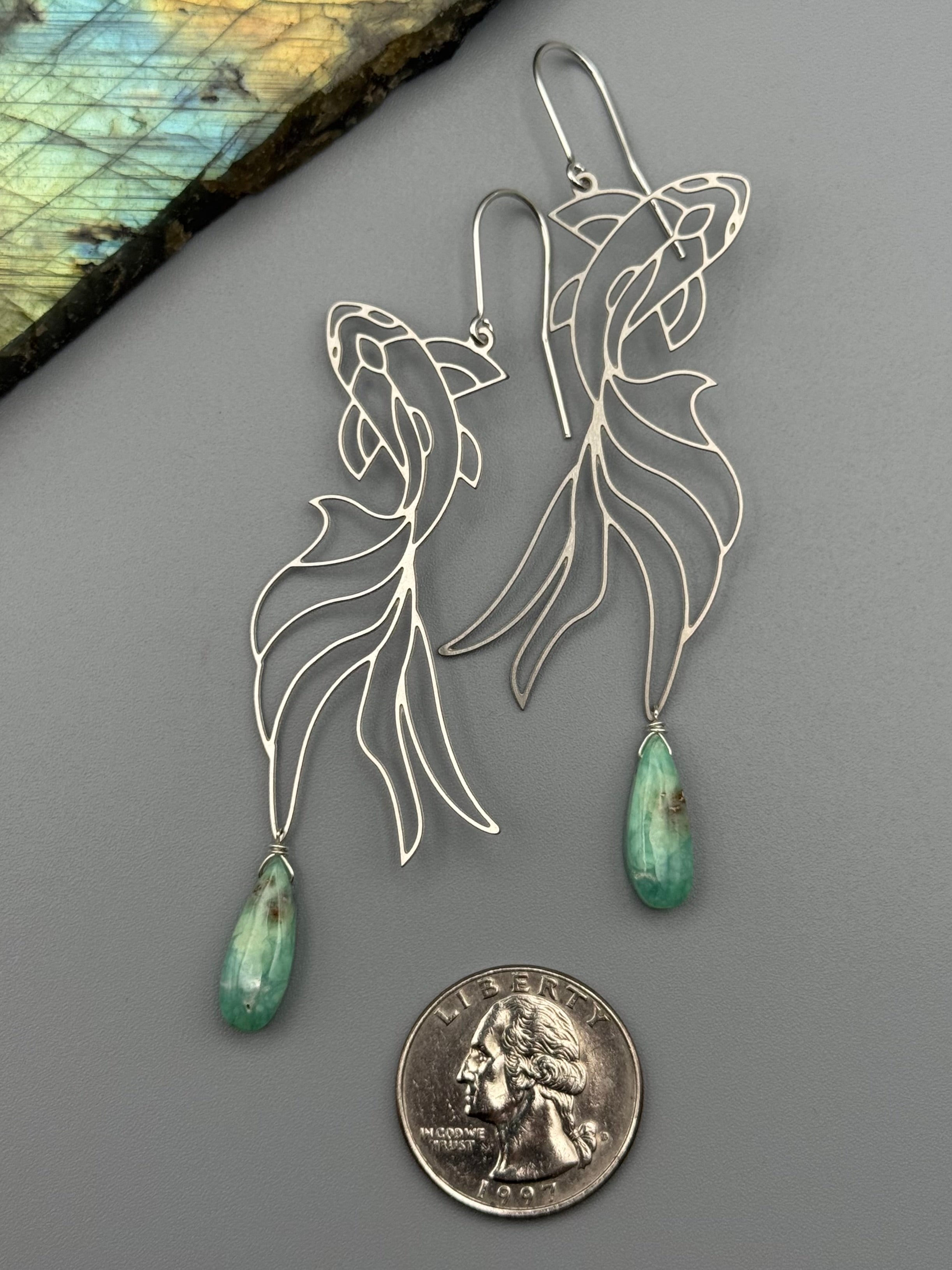 •KOI• chrysoprase + silver earrings