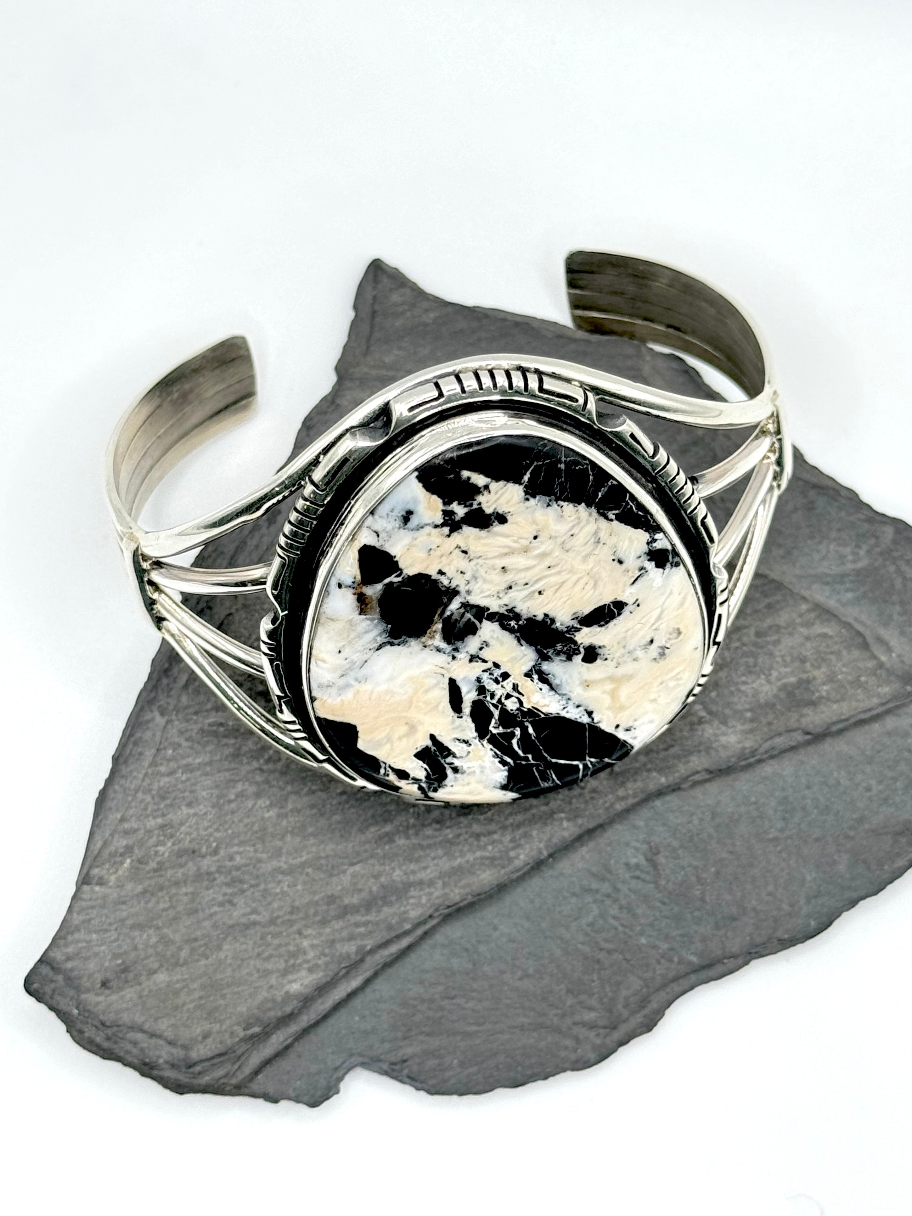 •WHITE BUFFALO - BIGGIE• Navajo silver cuff bracelet (7.5" +/-)