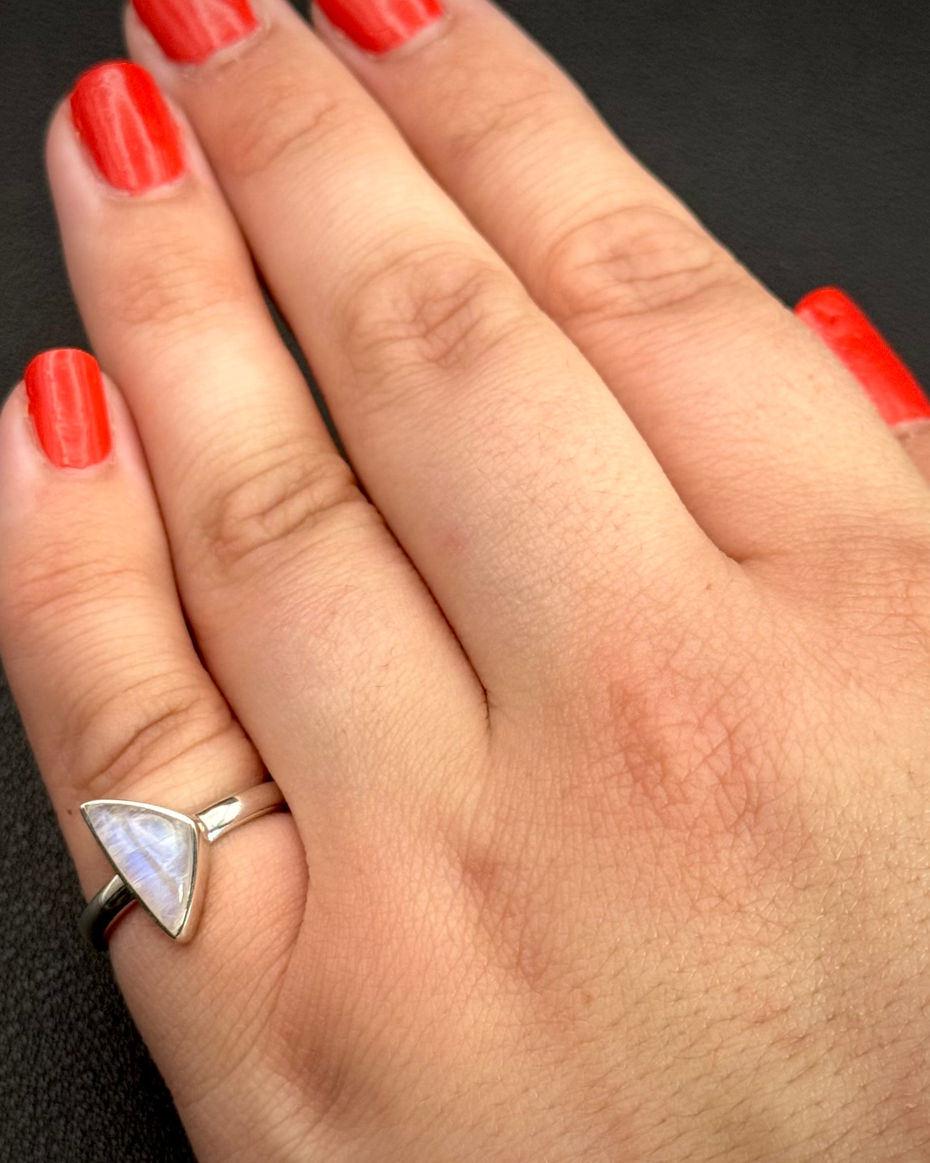 •RAINBOW MOONSTONE - MEDIUM SOFT TRIANGLE• silver ring (size 6)