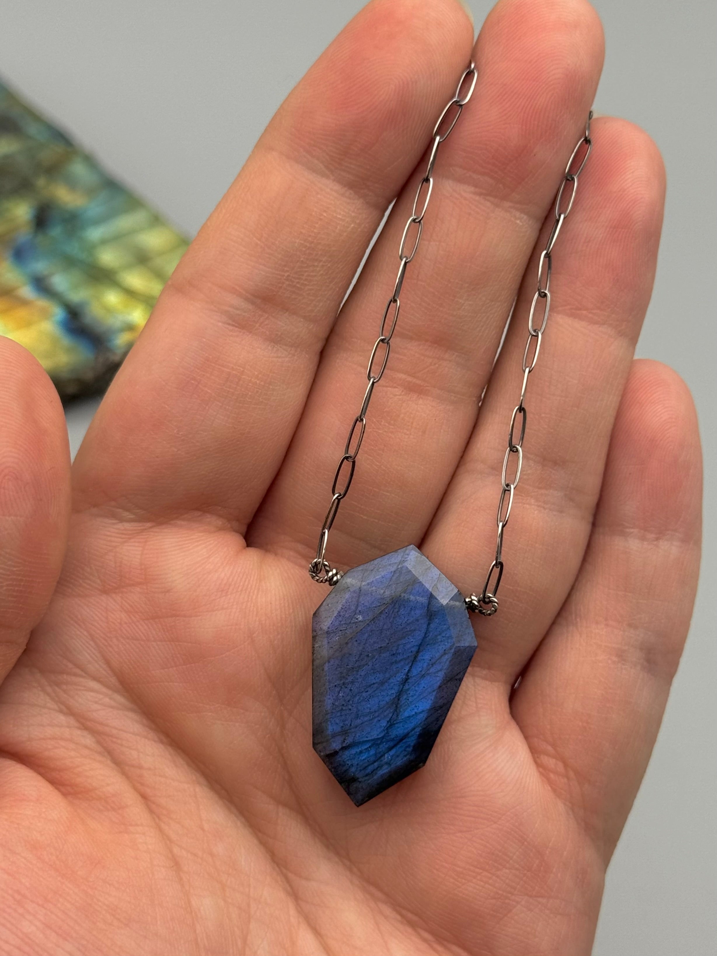 •AEON• labradorite petal + silver necklace (18"-20" long)