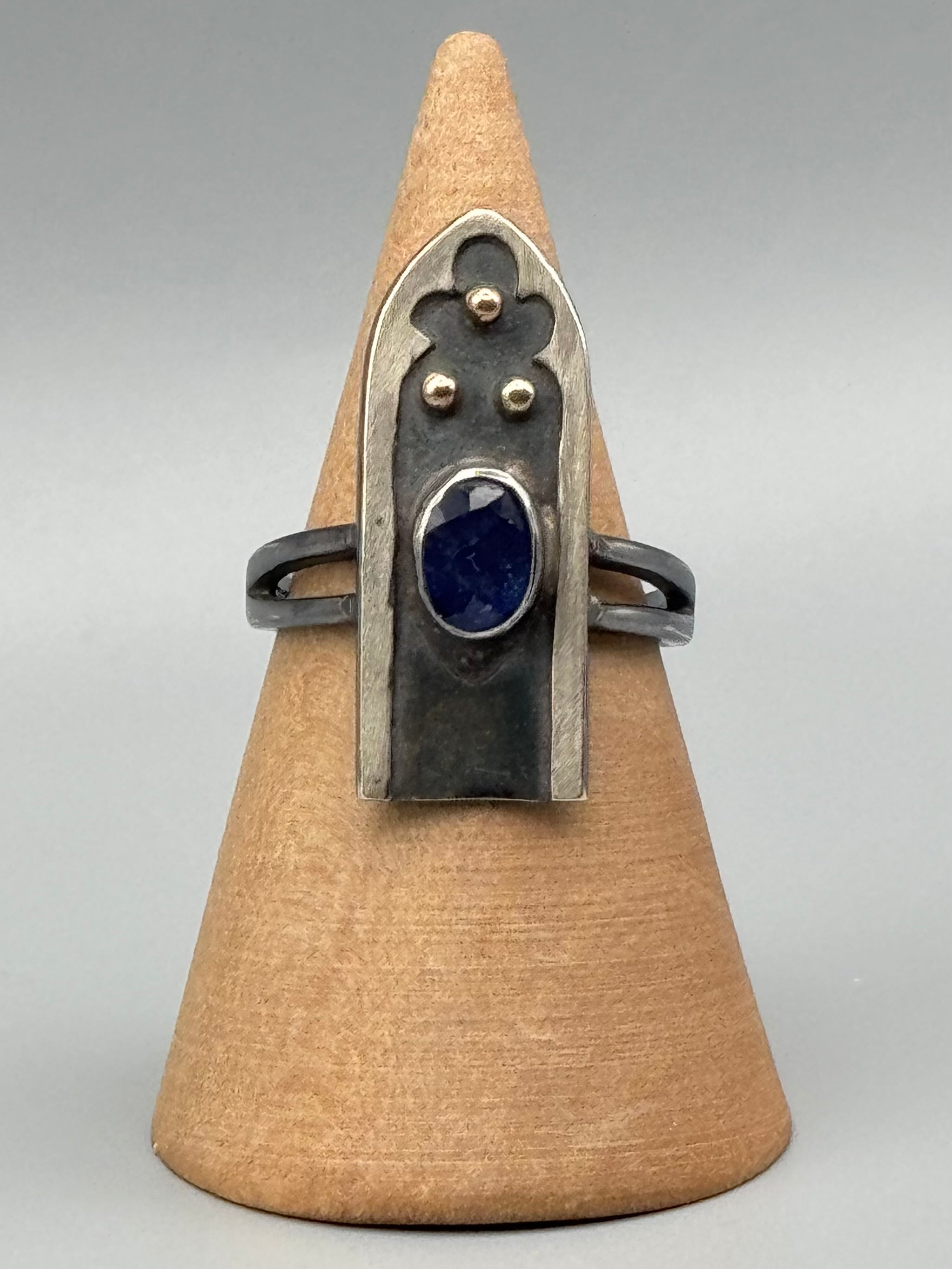 •GOTHIC ARCH• blue sapphire + mixed metal ring (size 7.75)