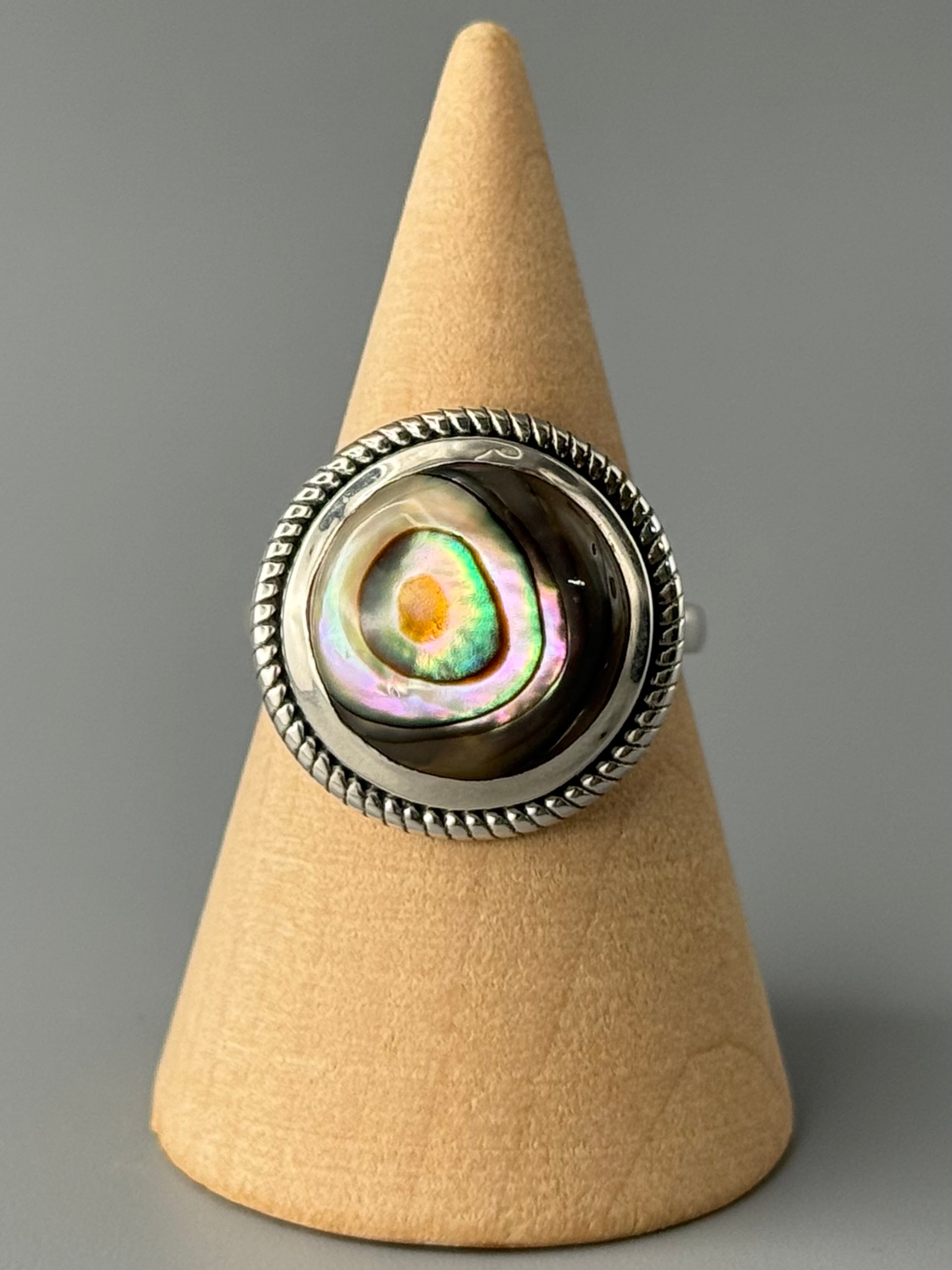 •ABALONE SHELL - ROUND• rope bezel silver ring (various sizes)