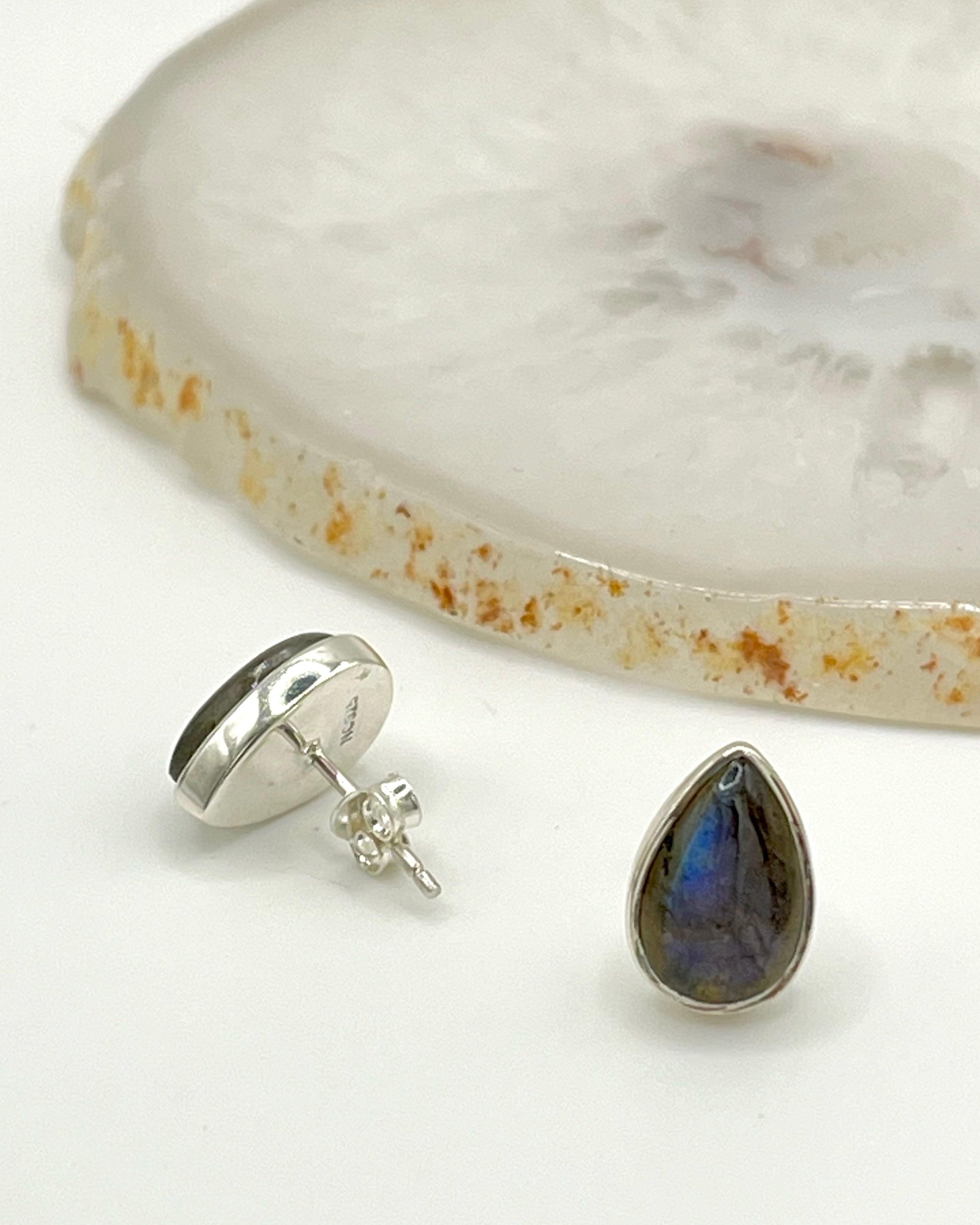 •LABRADORITE - TEARDROP• silver bezel set stud earrings