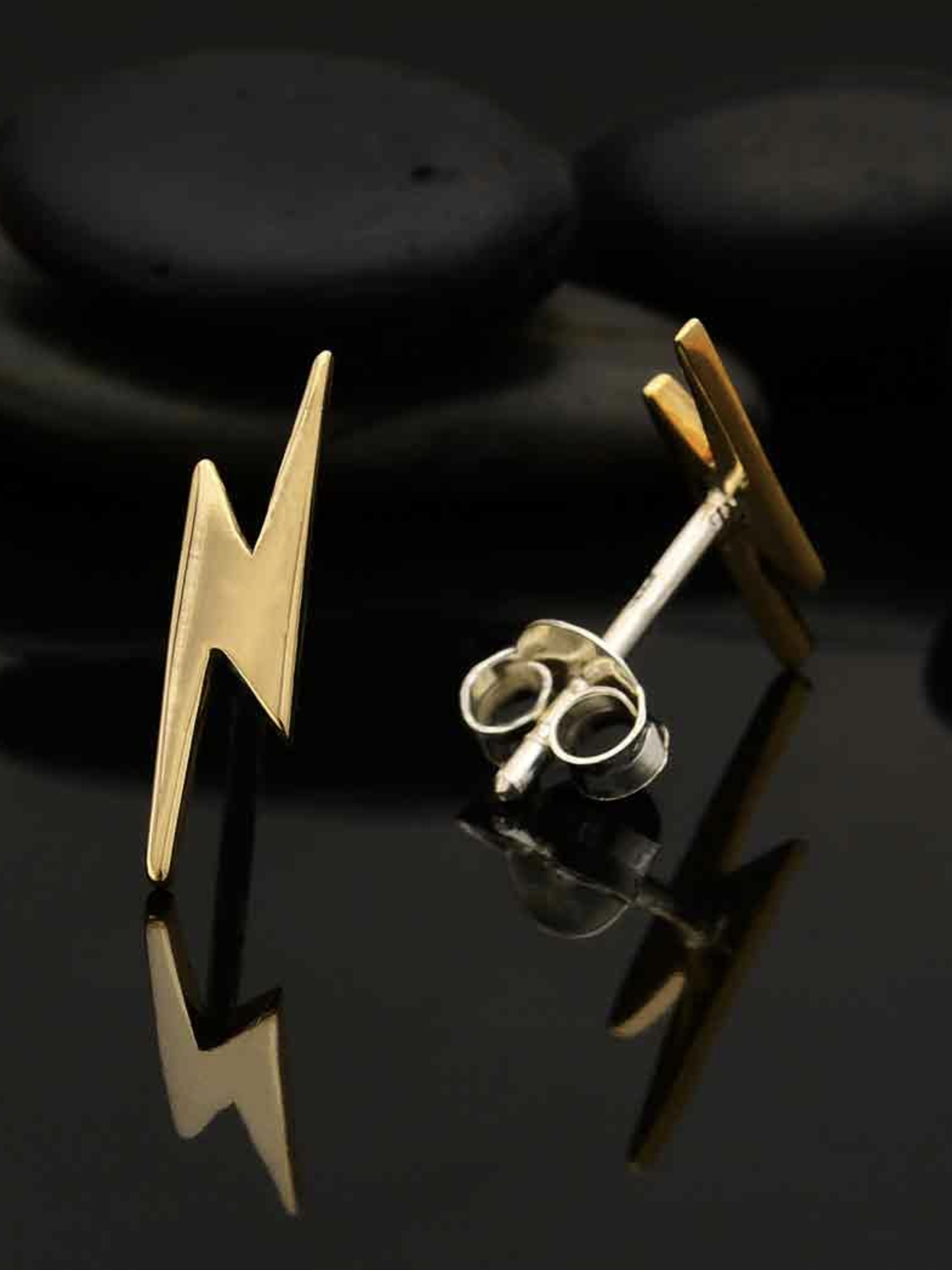 •LIL' LIGHTNING BOLT• bronze stud earrings