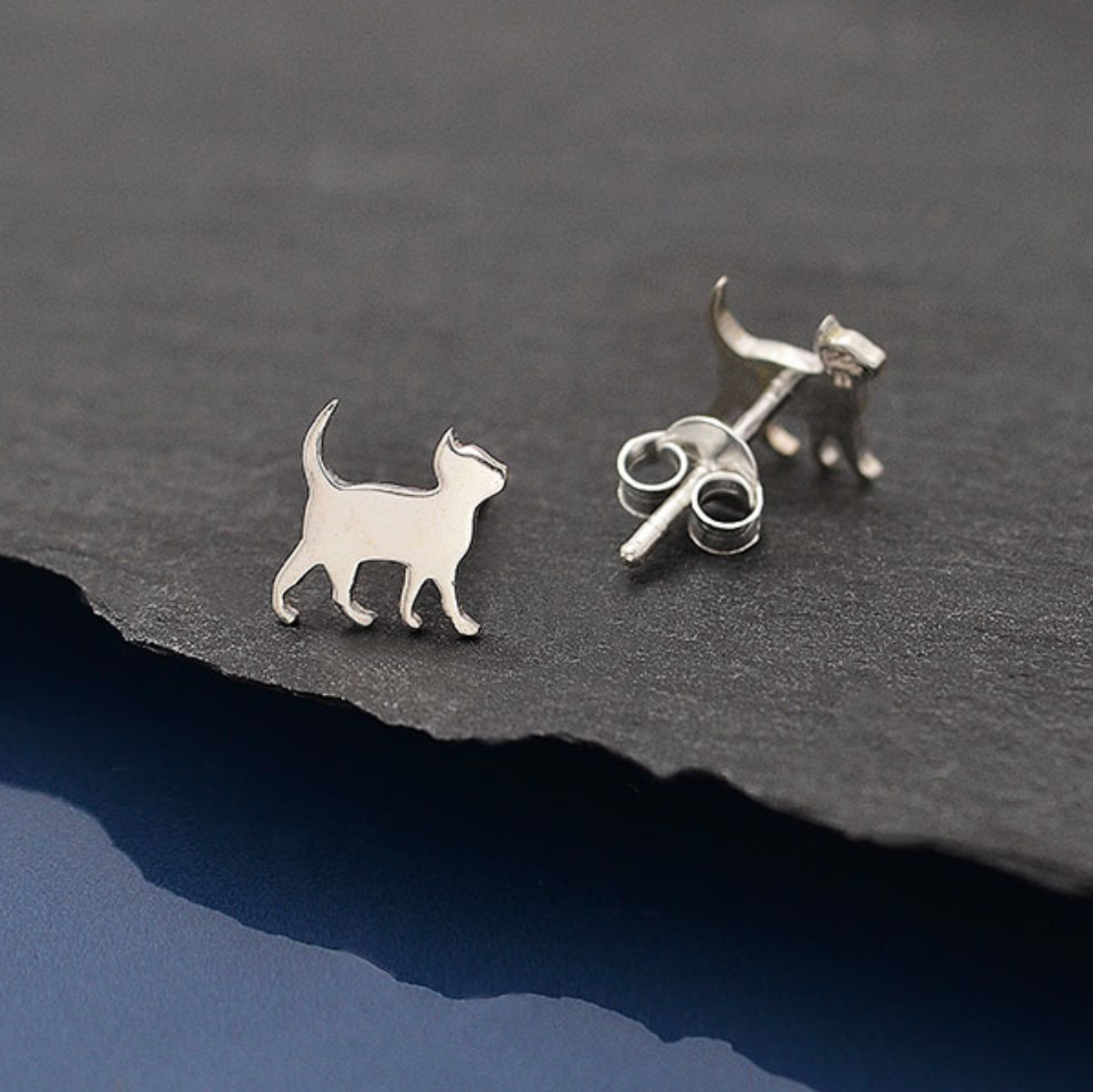 • CURIOUS CAT • silver stud earrings