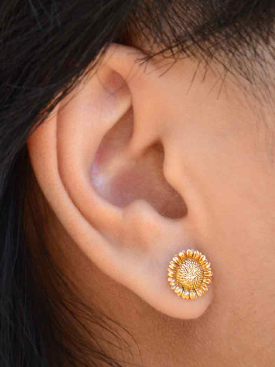 •SWEET SUNFLOWER• bronze stud earrings