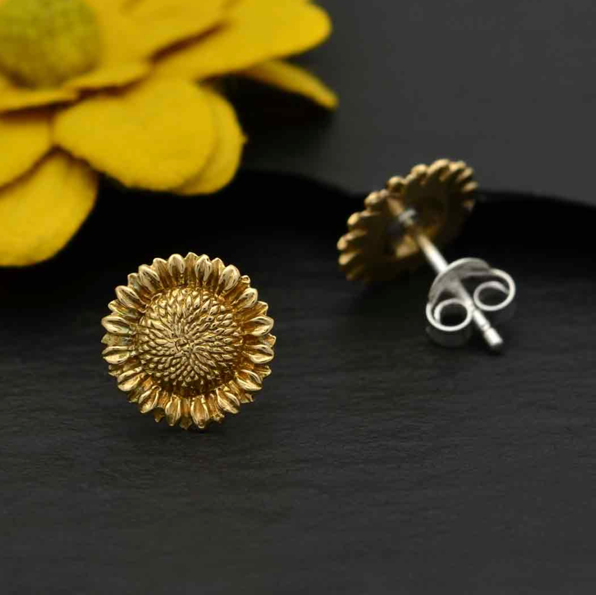 •SWEET SUNFLOWER• bronze stud earrings