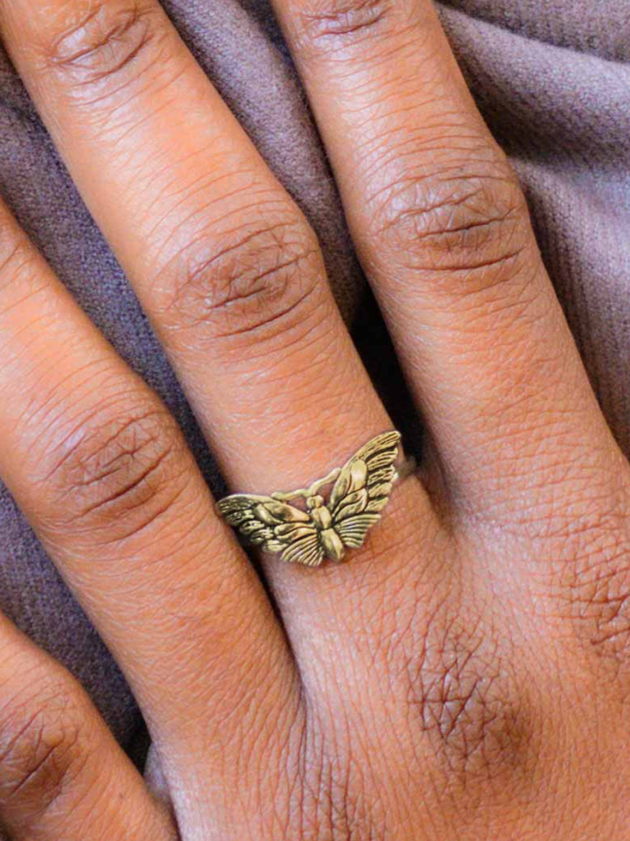 •DETAILED MOTH• bronze ring