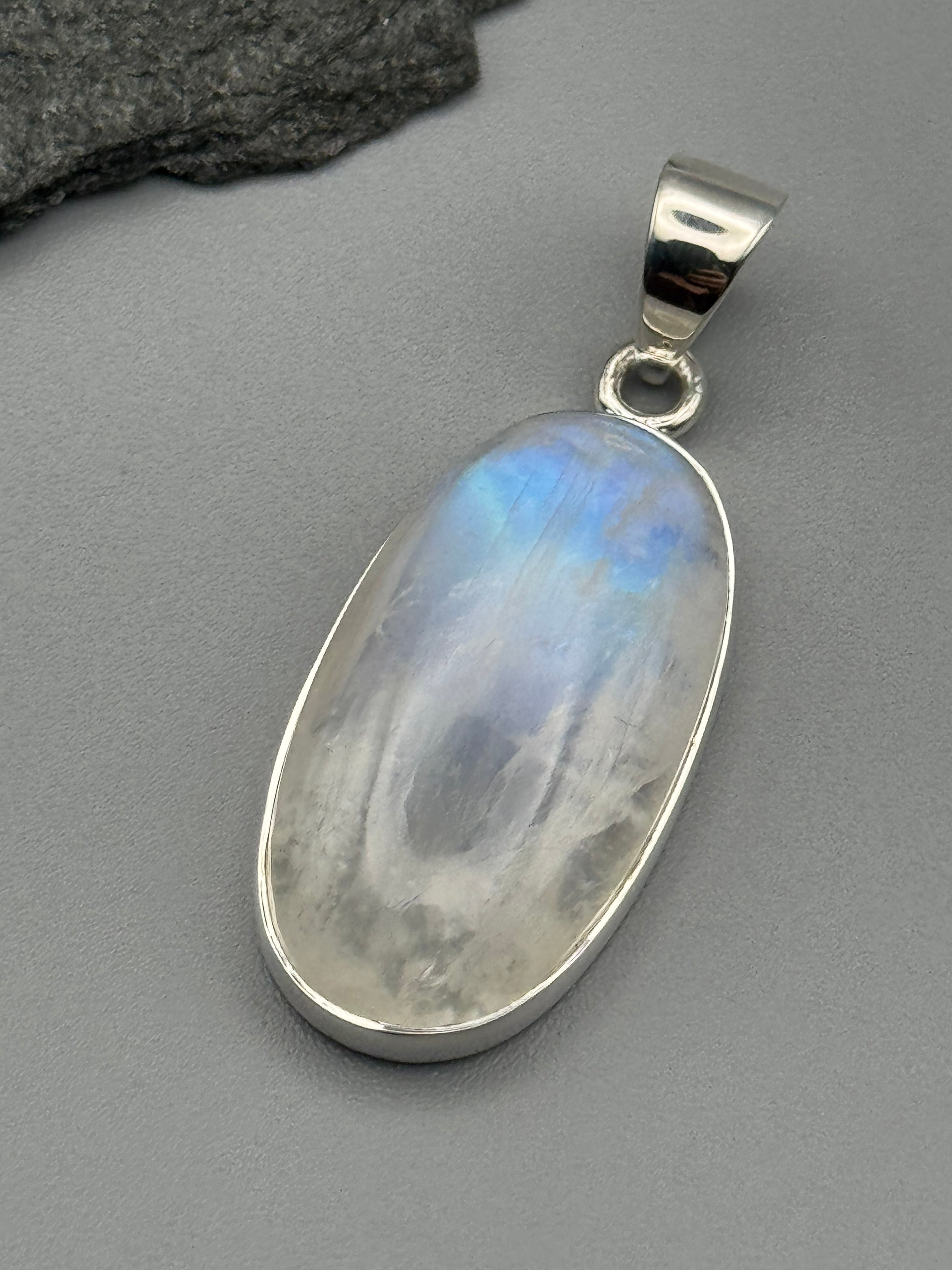 •RAINBOW MOONSTONE - OVAL 1• sterling silver pendant